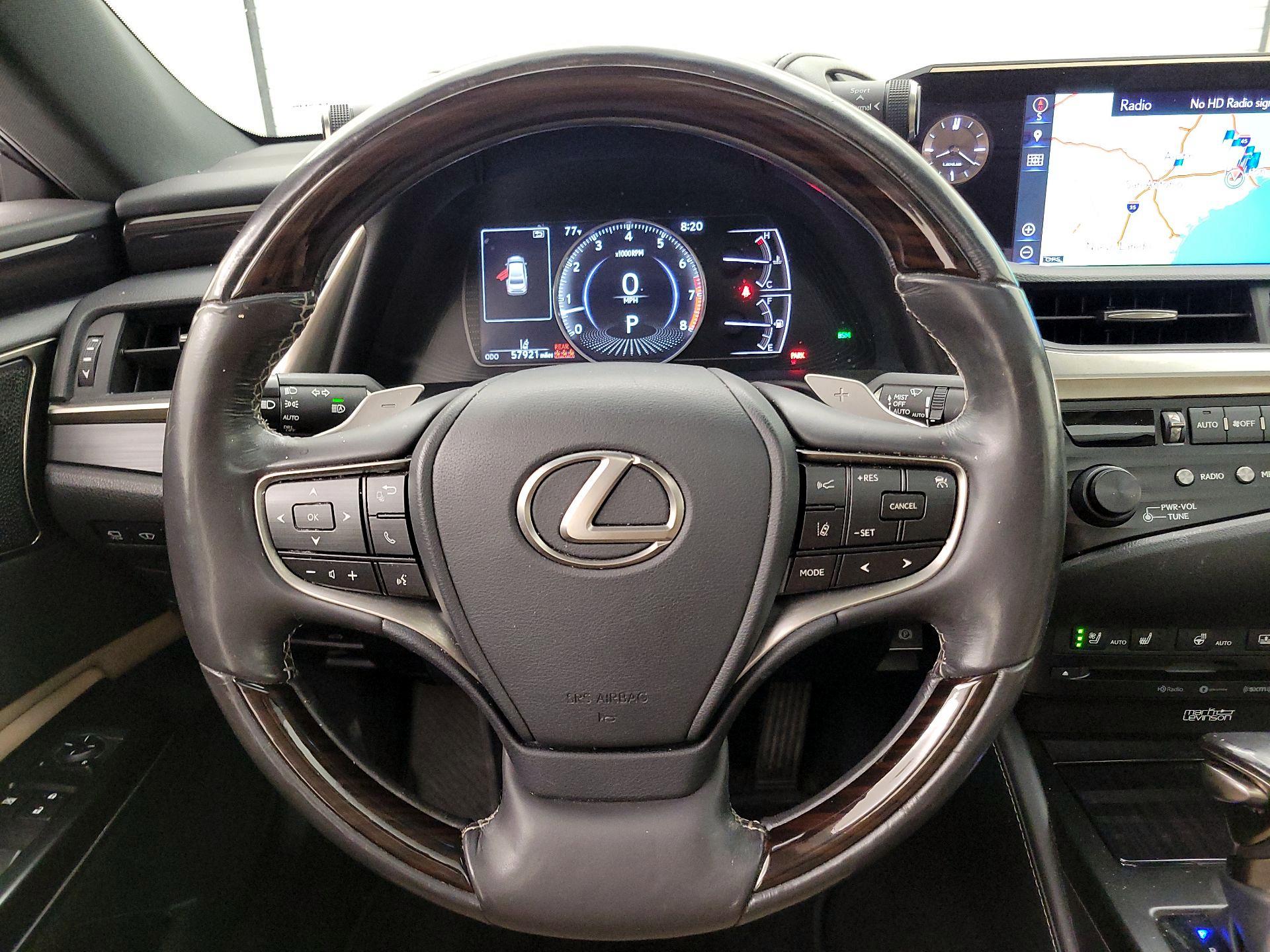 Thumbnail: 2019 Lexus ES - 10