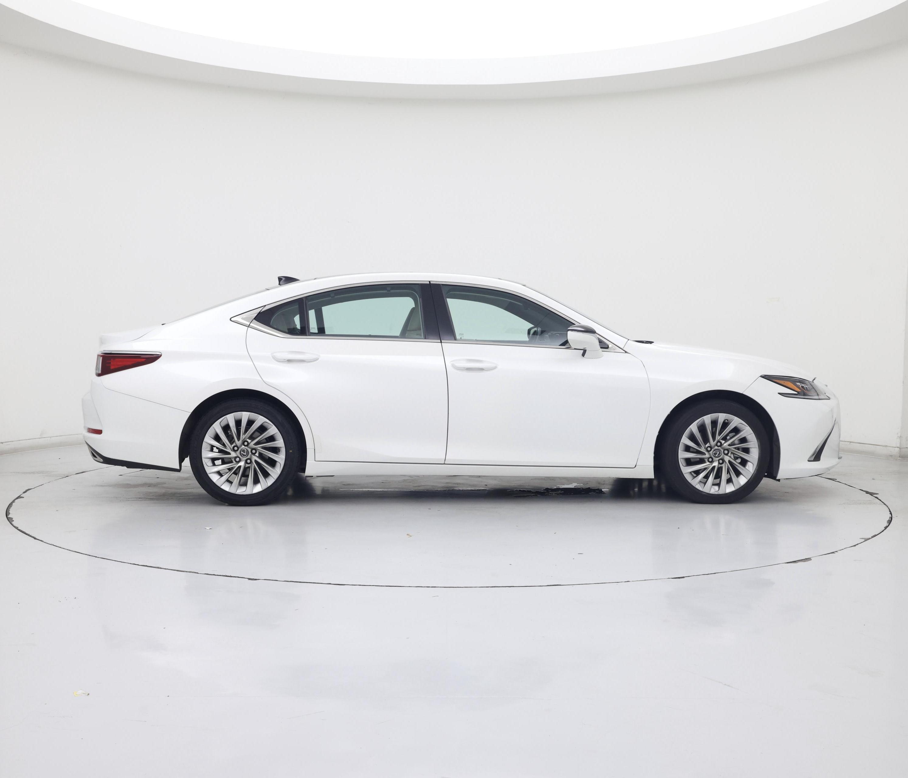 Thumbnail: 2019 Lexus ES - 7