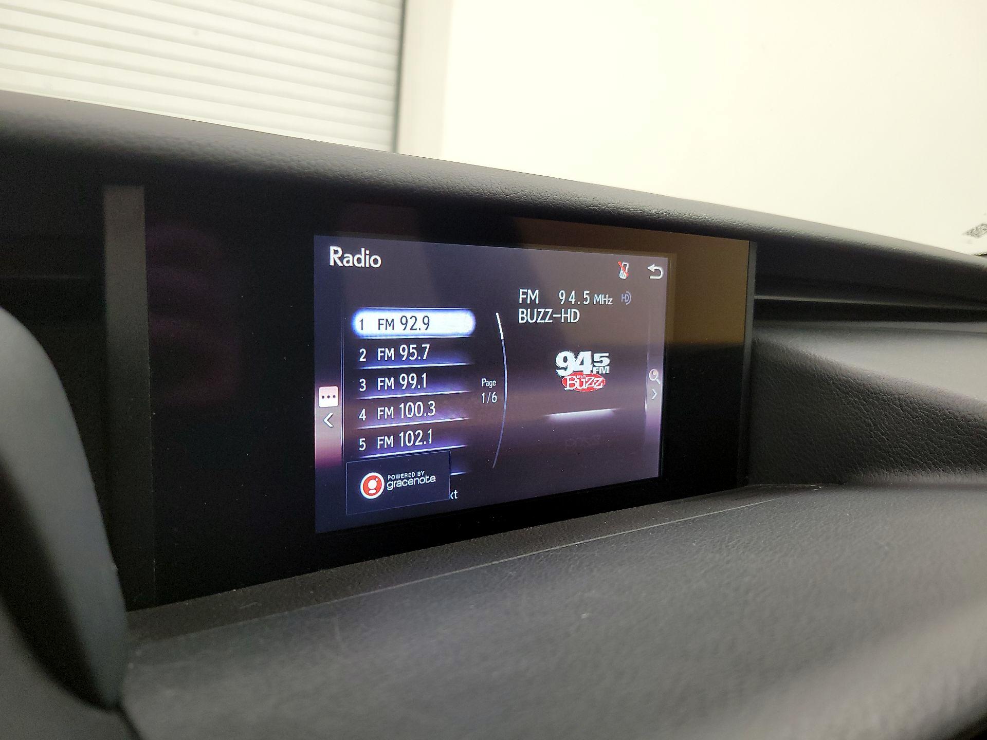 Thumbnail: 2017 Lexus IS - 15