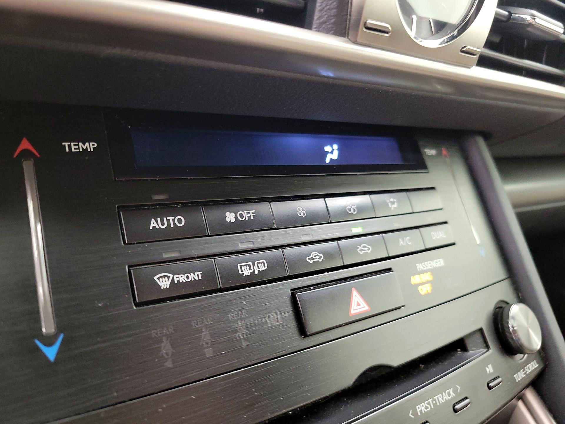 Thumbnail: 2017 Lexus IS - 16