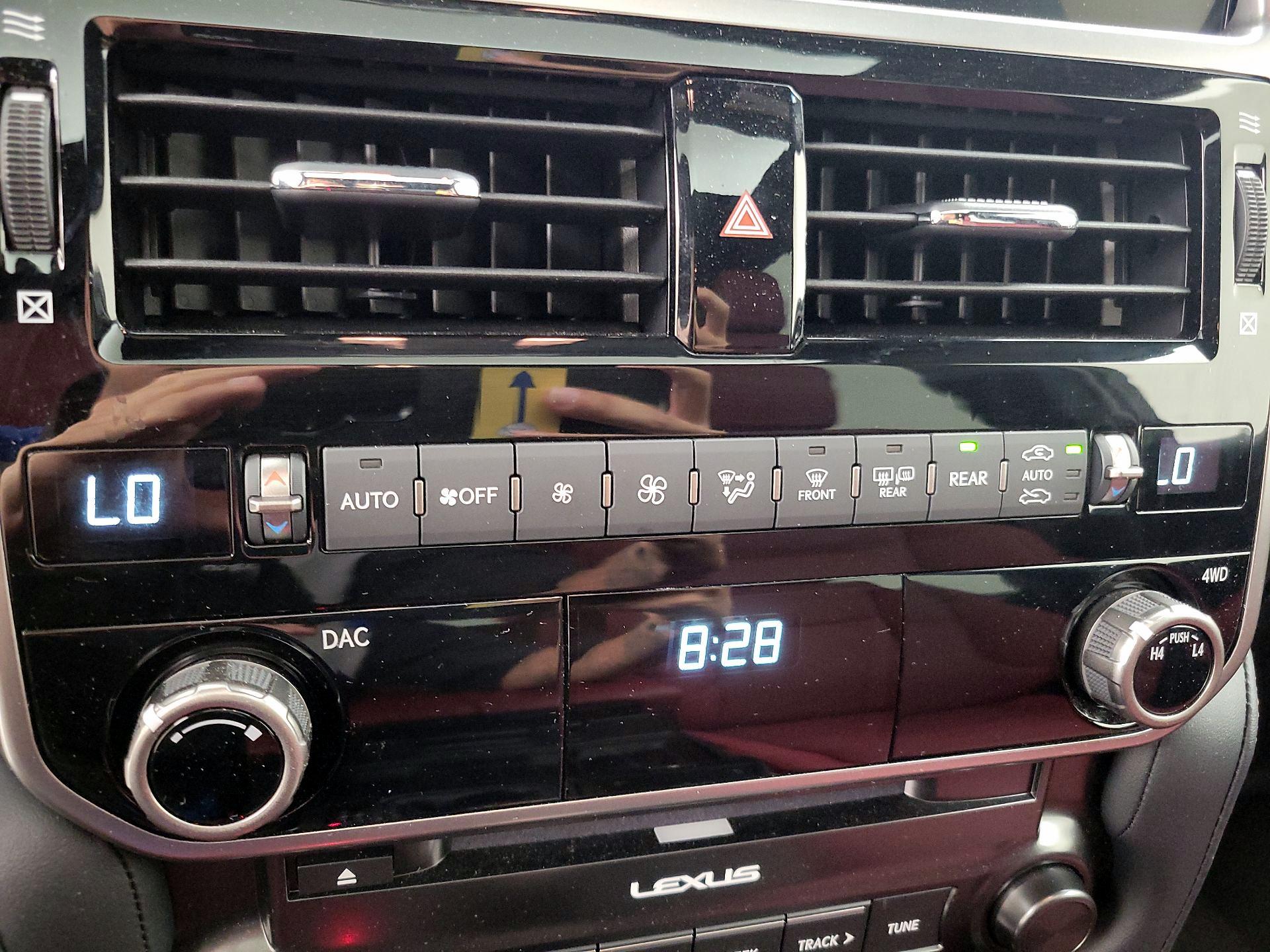 Thumbnail: 2023 Lexus GX - 17