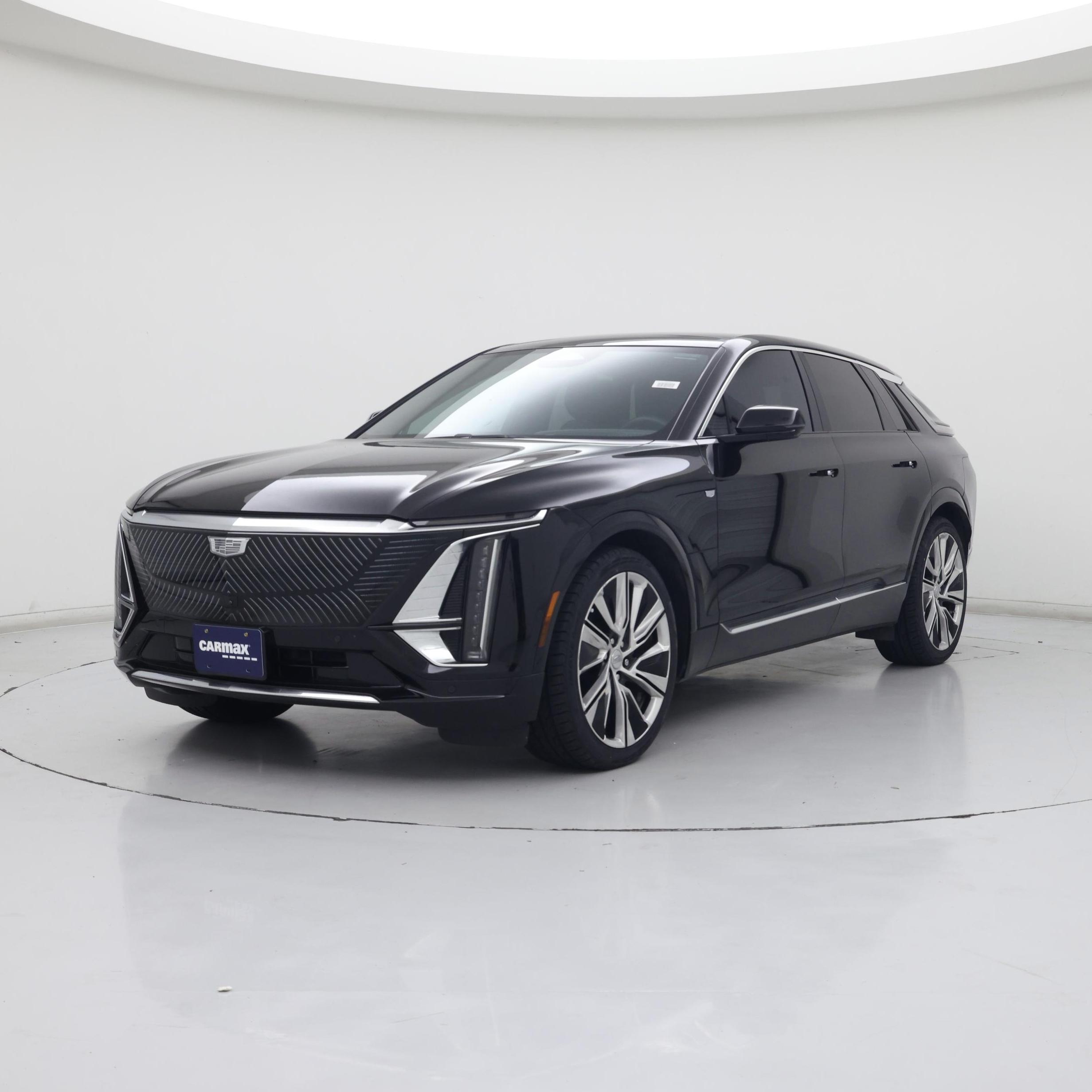 Thumbnail: 2024 Cadillac Lyriq - 4