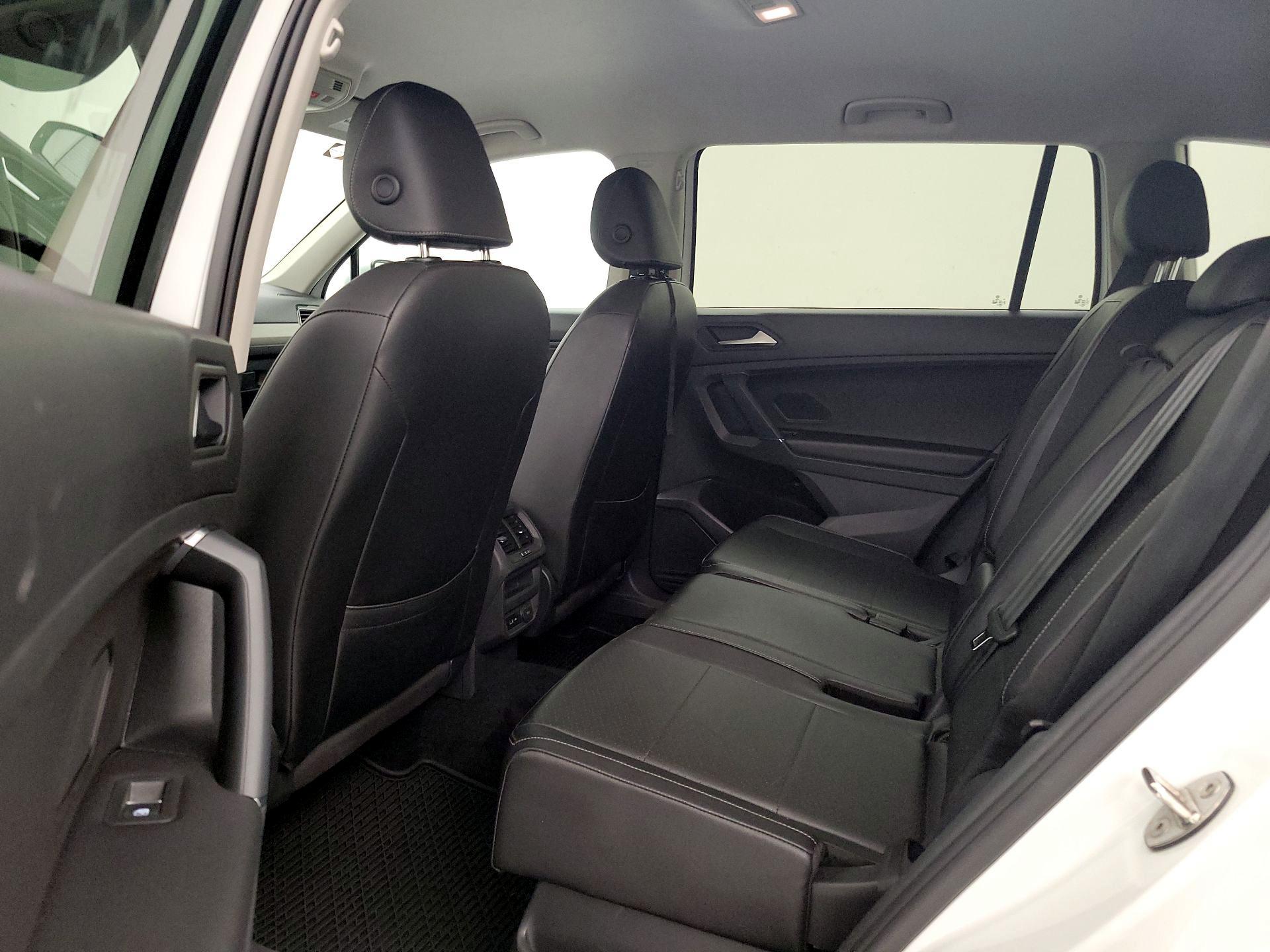 Thumbnail: 2020 Volkswagen Tiguan - 19