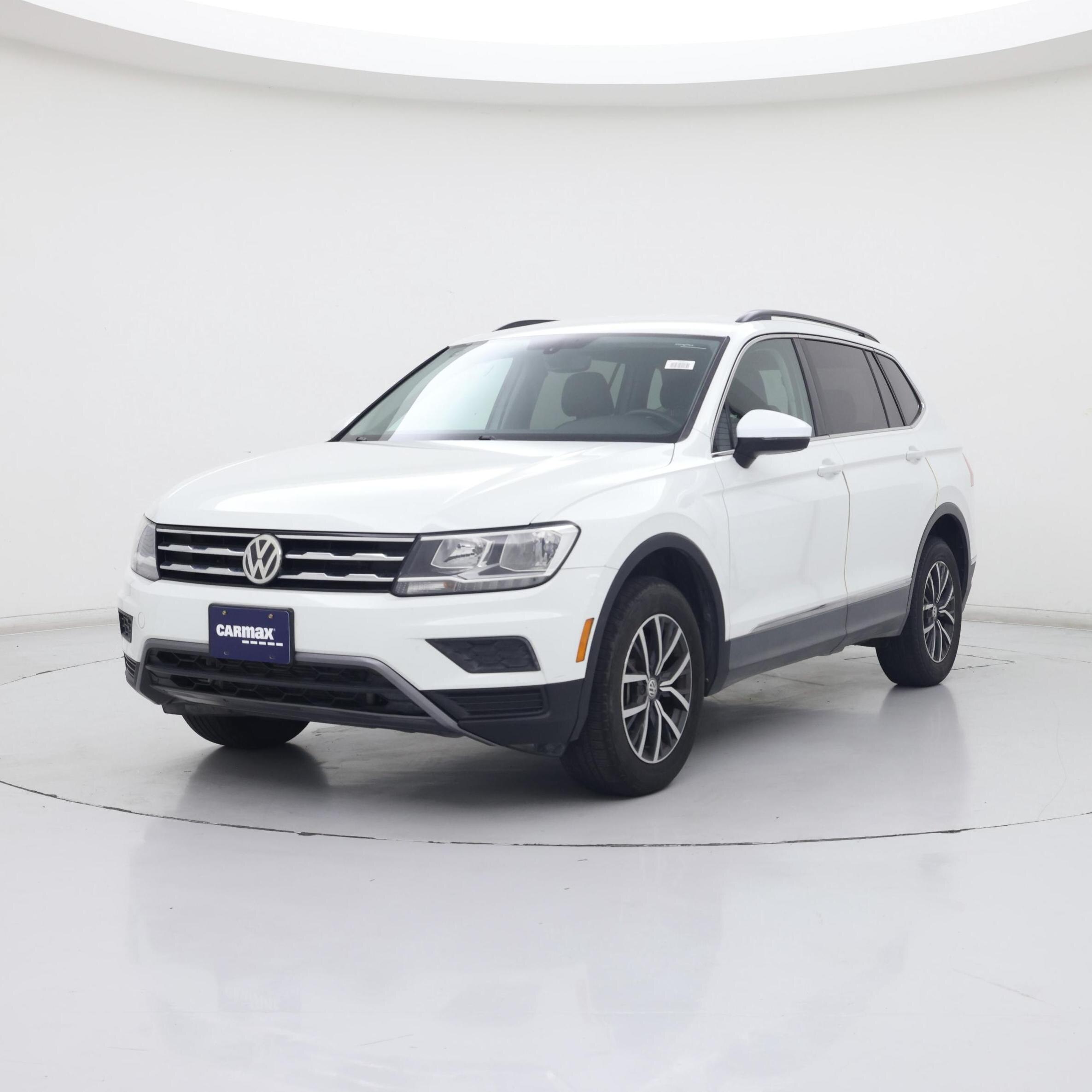 Thumbnail: 2020 Volkswagen Tiguan - 4