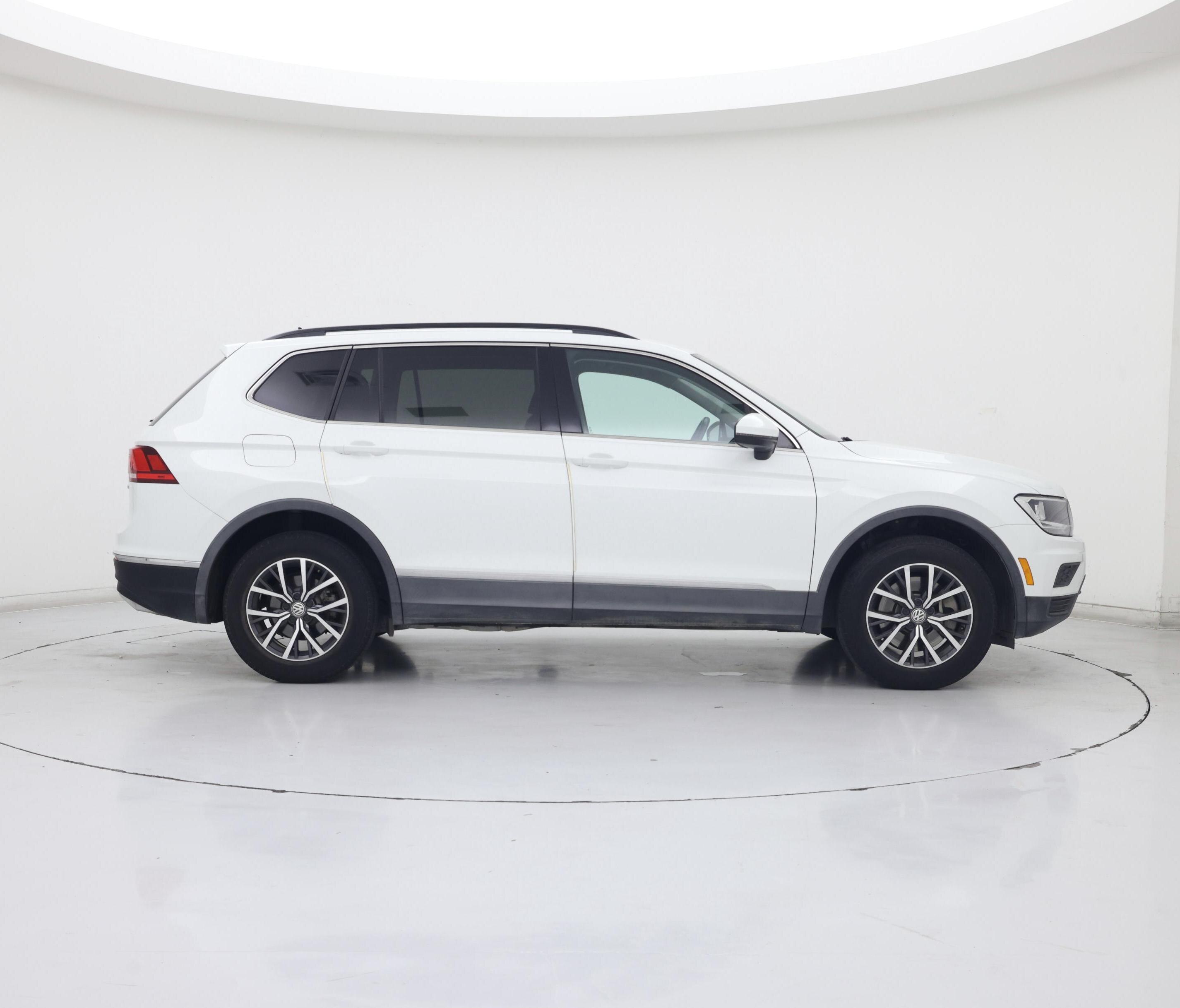 Thumbnail: 2020 Volkswagen Tiguan - 7