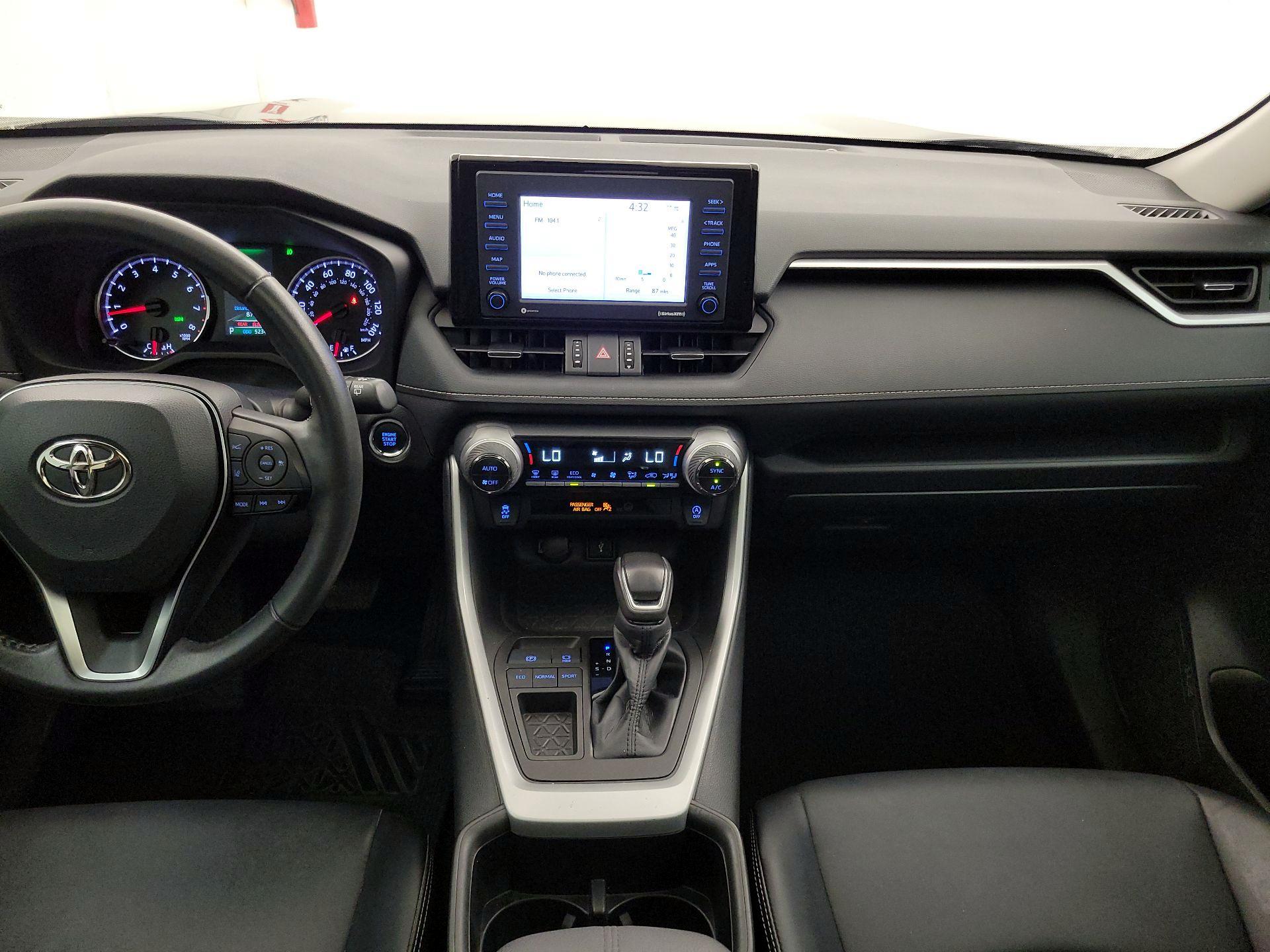 Thumbnail: 2022 Toyota RAV4 - 9