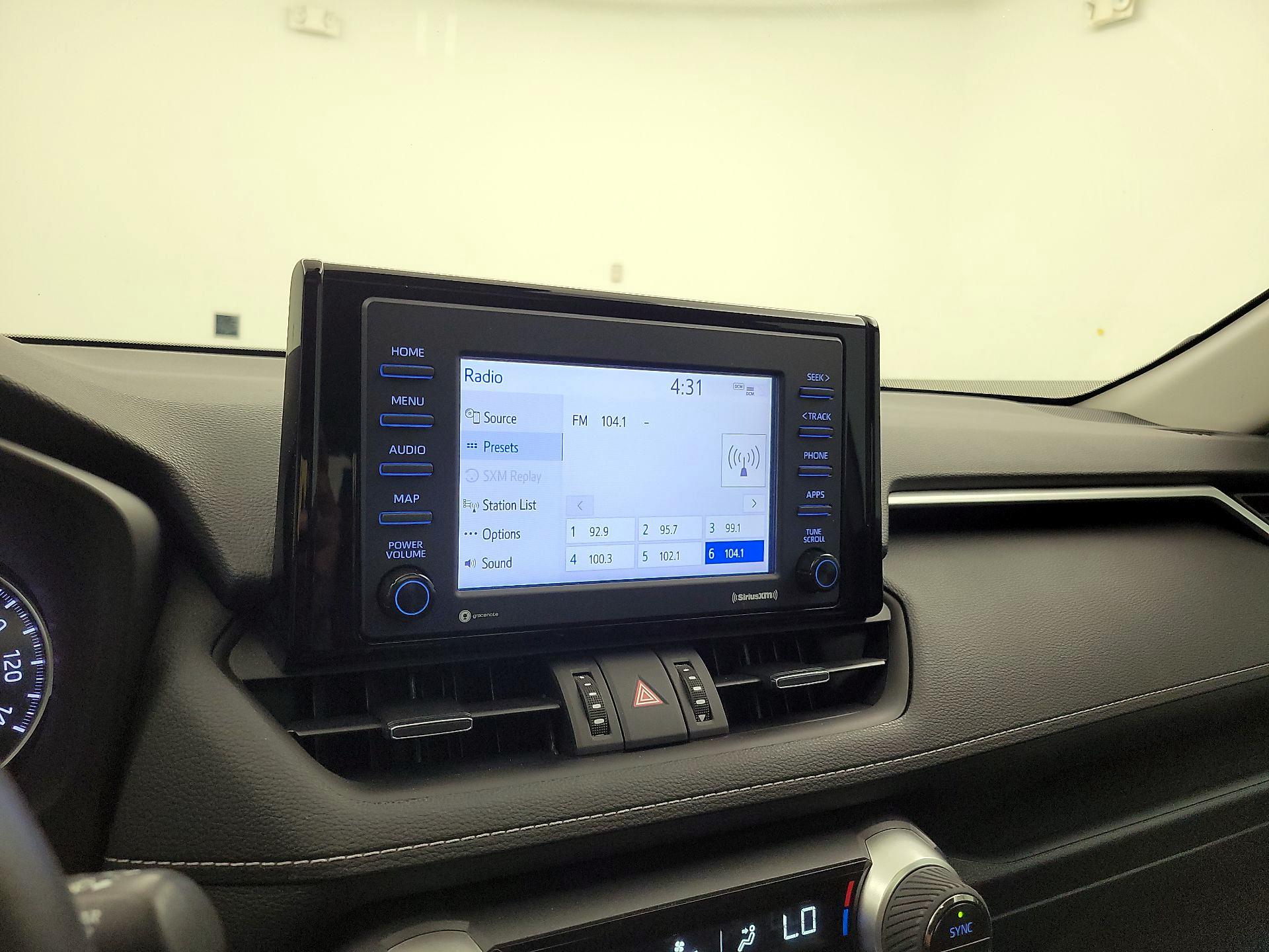 Thumbnail: 2022 Toyota RAV4 - 15