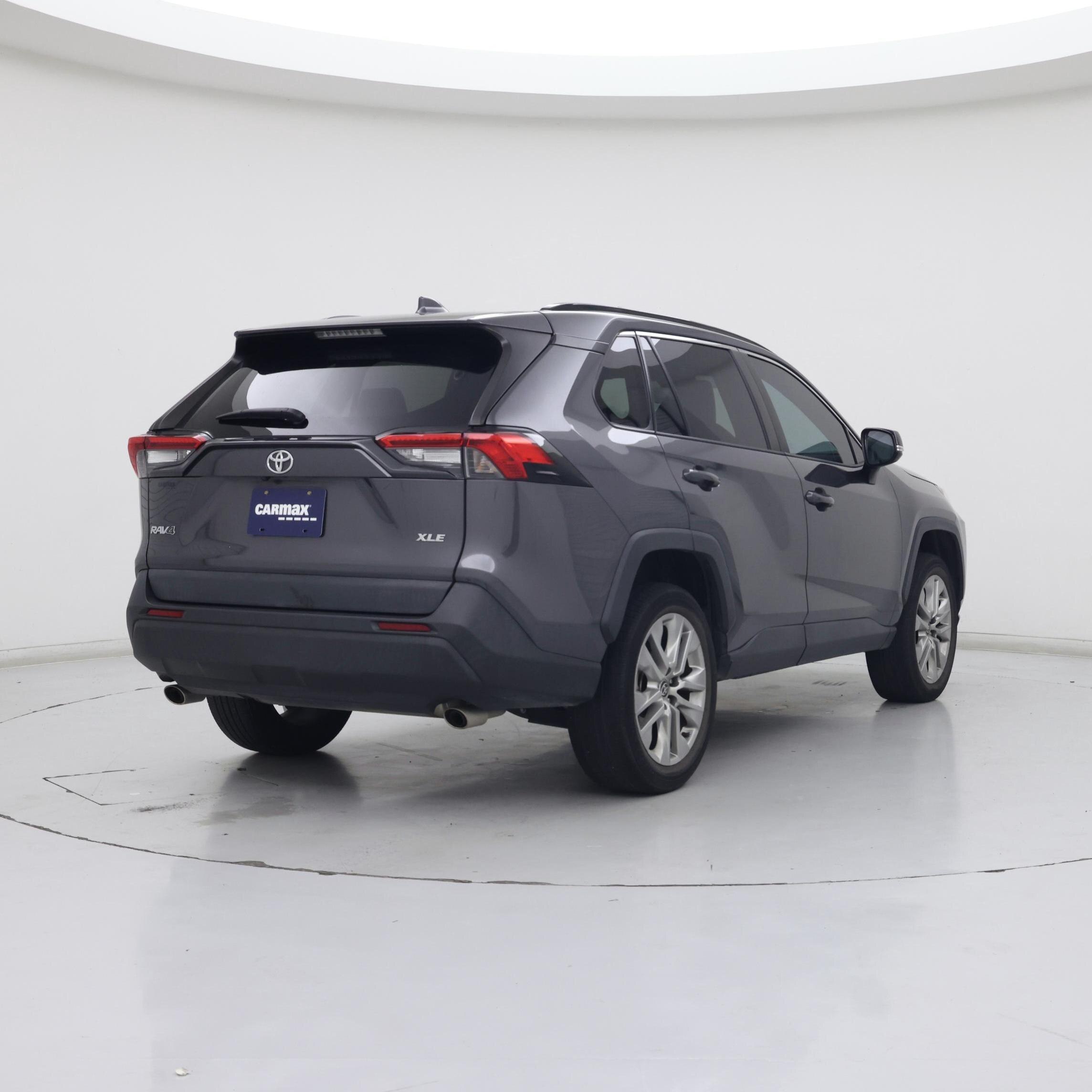 Thumbnail: 2022 Toyota RAV4 - 8