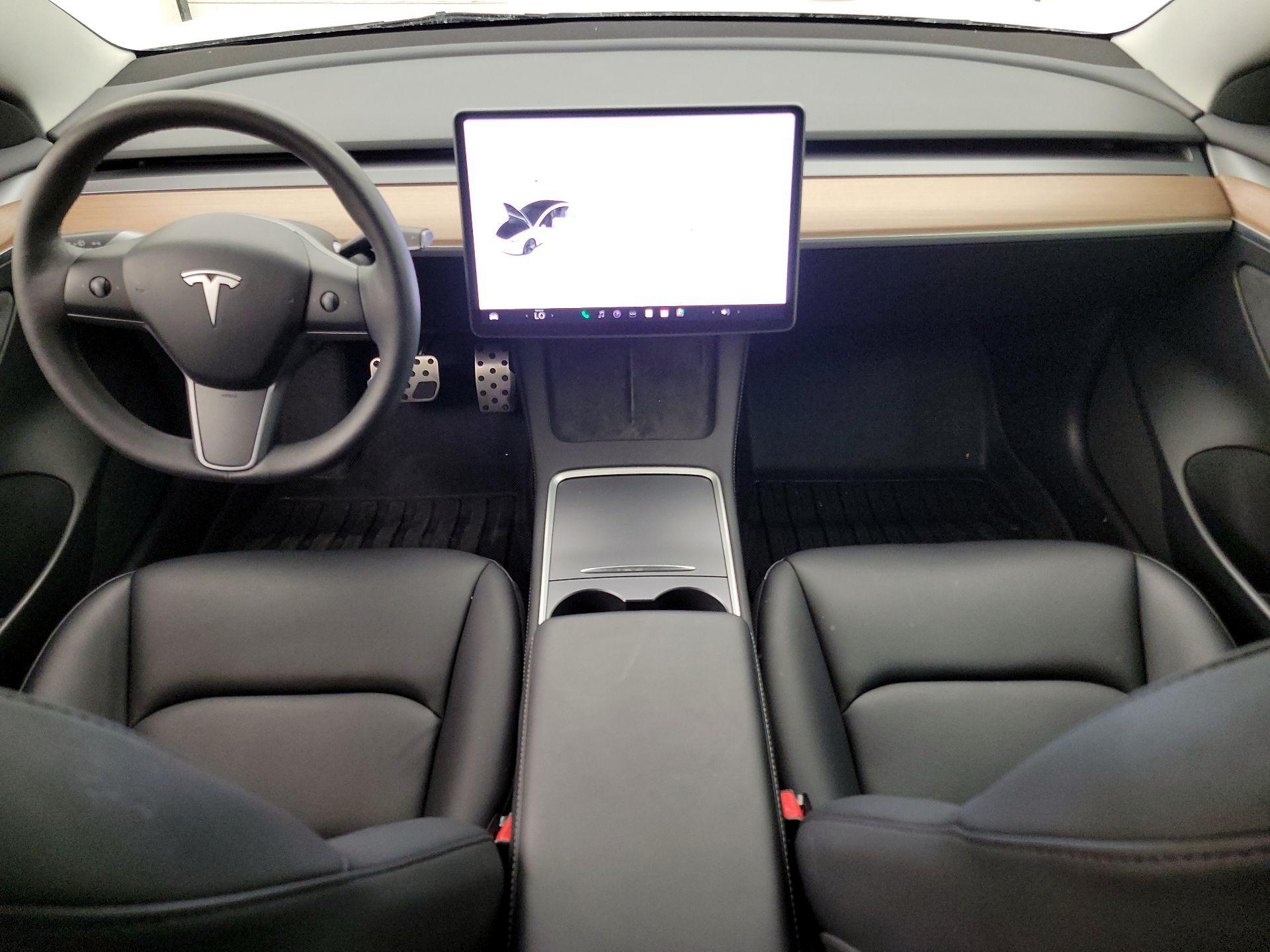 Thumbnail: 2023 Tesla Model 3 - 9