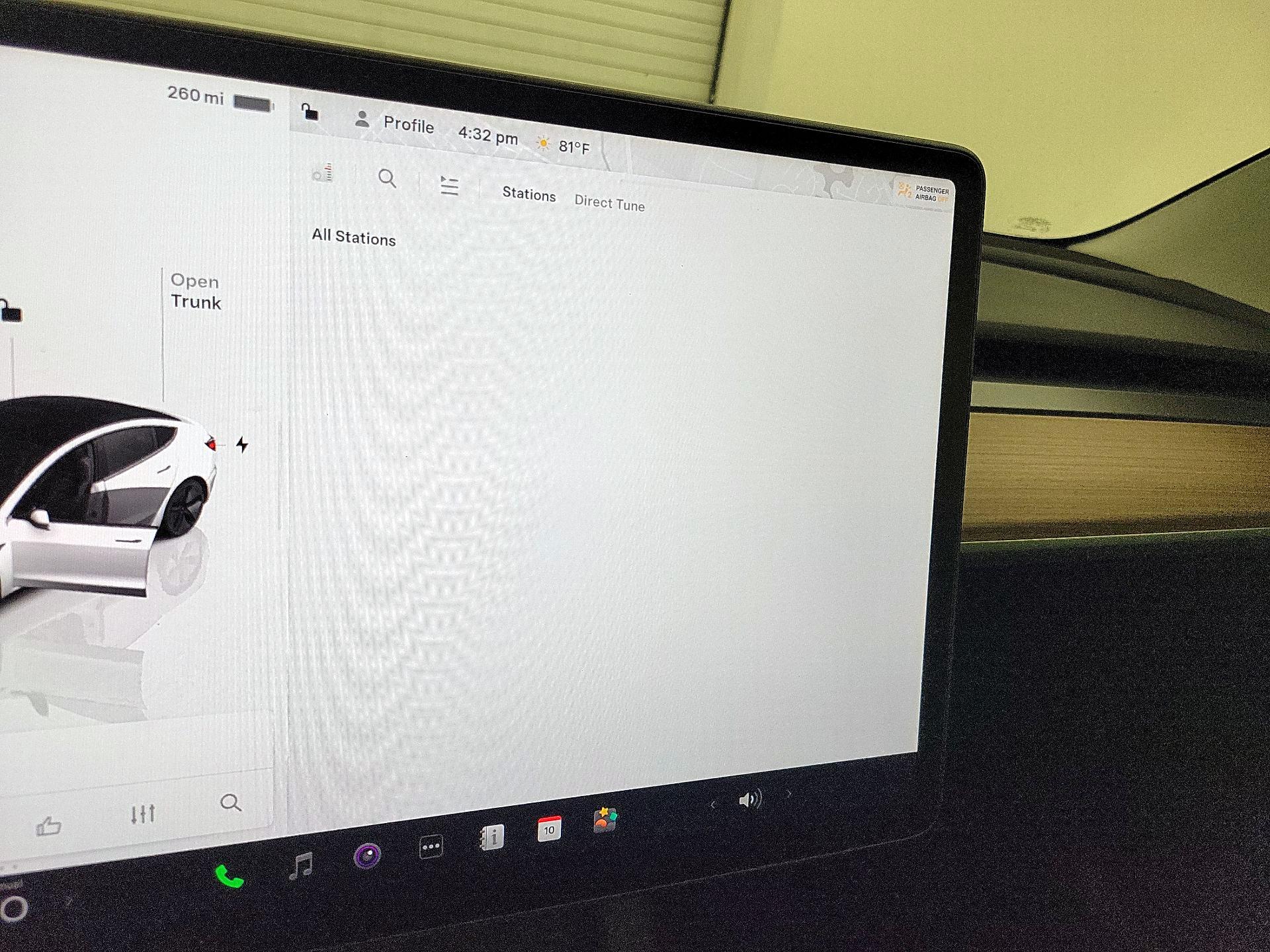Thumbnail: 2023 Tesla Model 3 - 15
