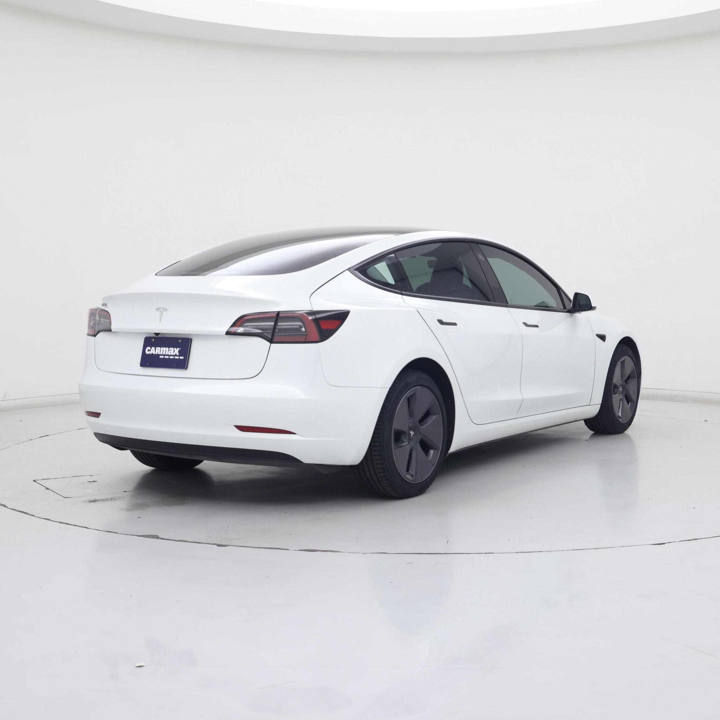 Thumbnail: 2023 Tesla Model 3 - 8