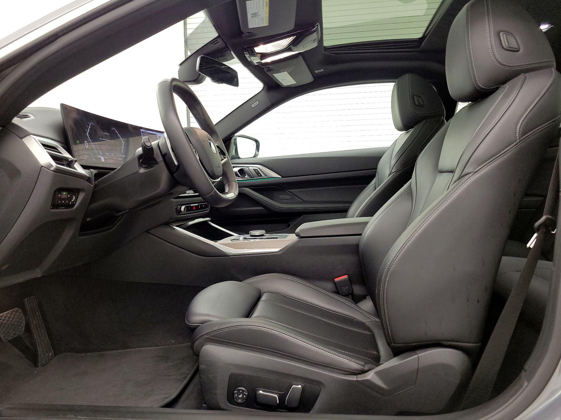 Thumbnail: 2025 BMW 4 Series - 11