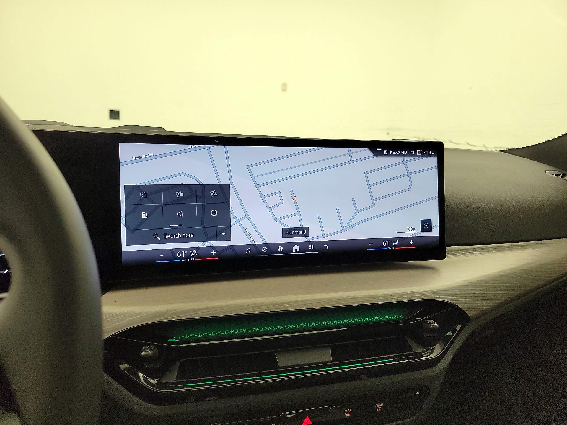 Thumbnail: 2025 BMW 4 Series - 14