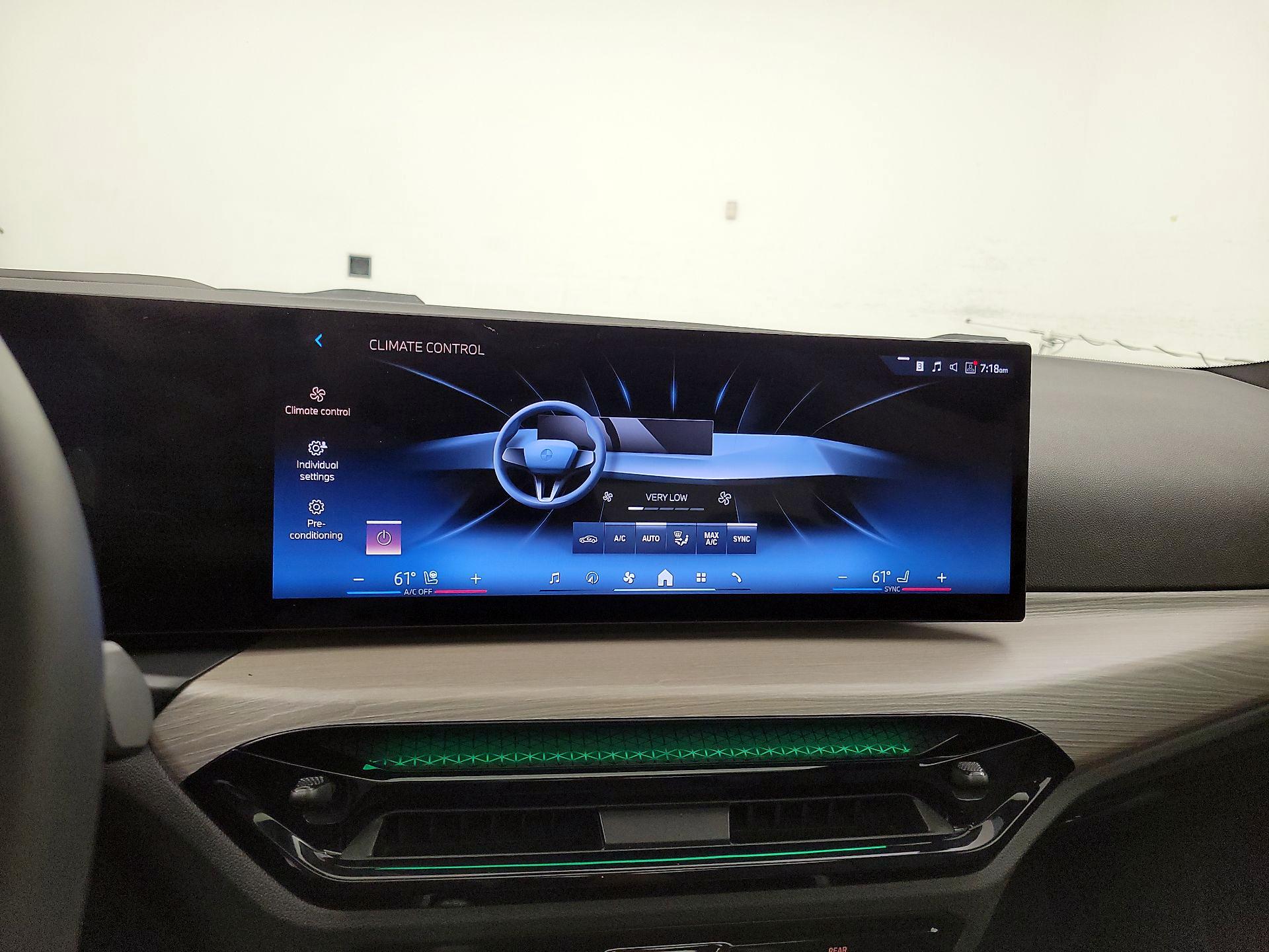 Thumbnail: 2025 BMW 4 Series - 17