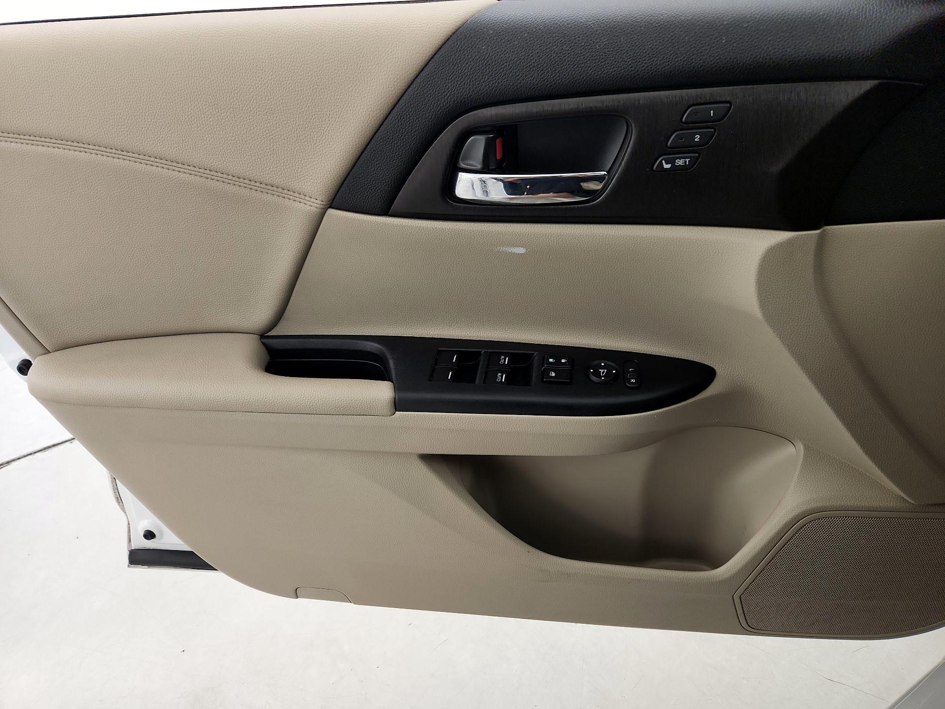 Thumbnail: 2014 Honda Accord - 12