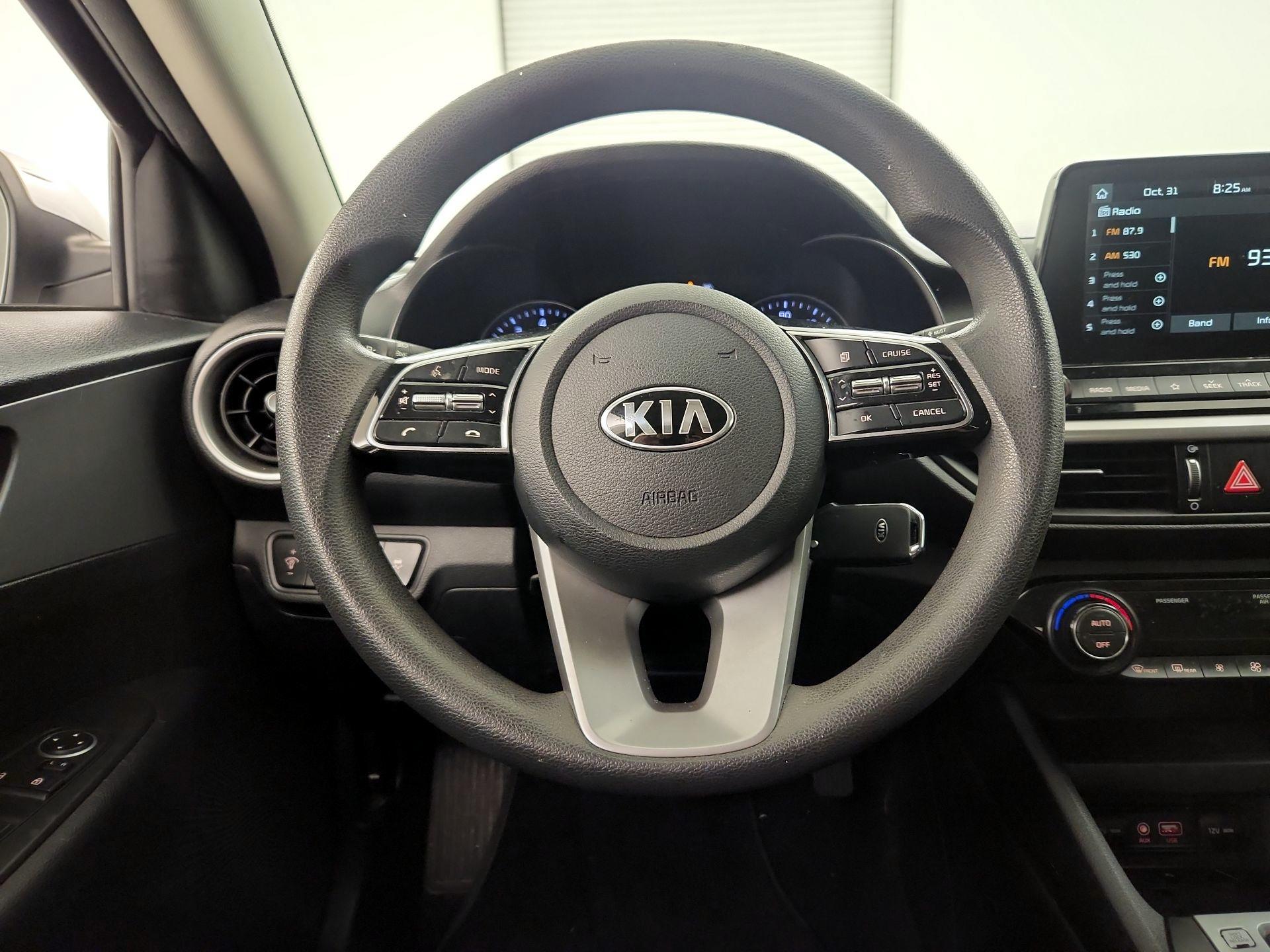 Thumbnail: 2019 Kia Forte - 10