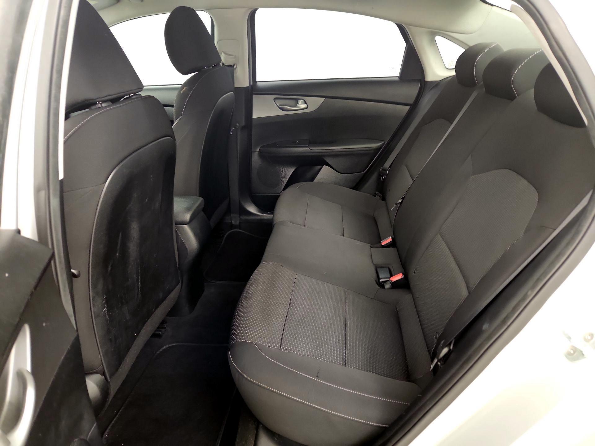 Thumbnail: 2019 Kia Forte - 19