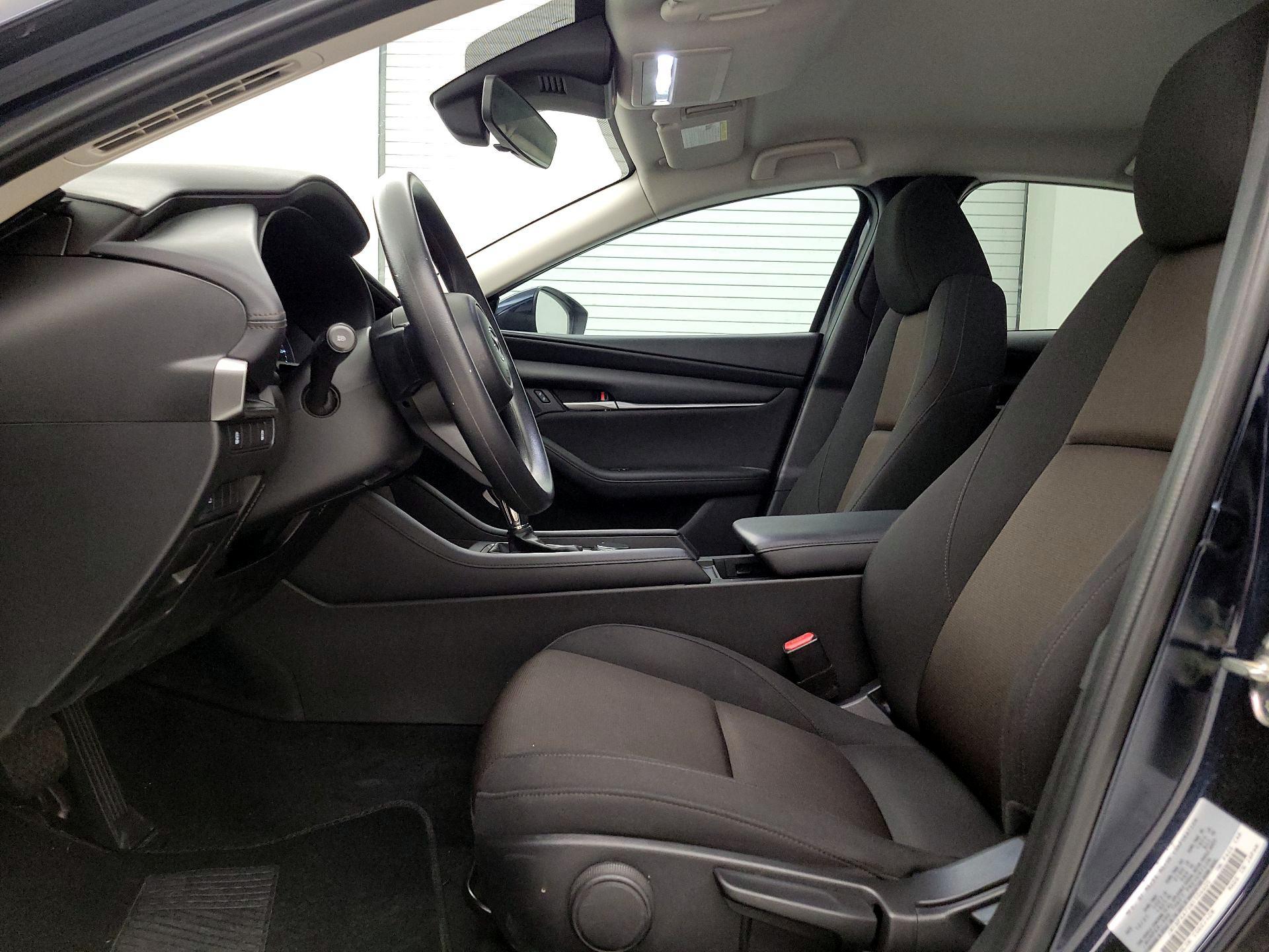 Thumbnail: 2022 Mazda Mazda3 - 11