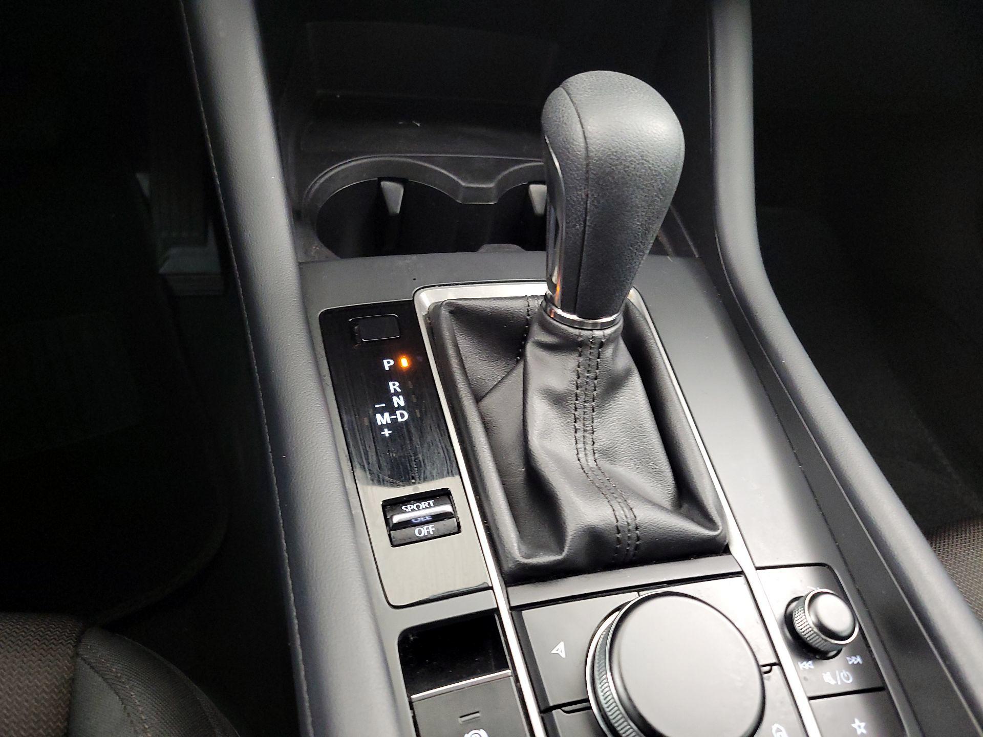 Thumbnail: 2022 Mazda Mazda3 - 17