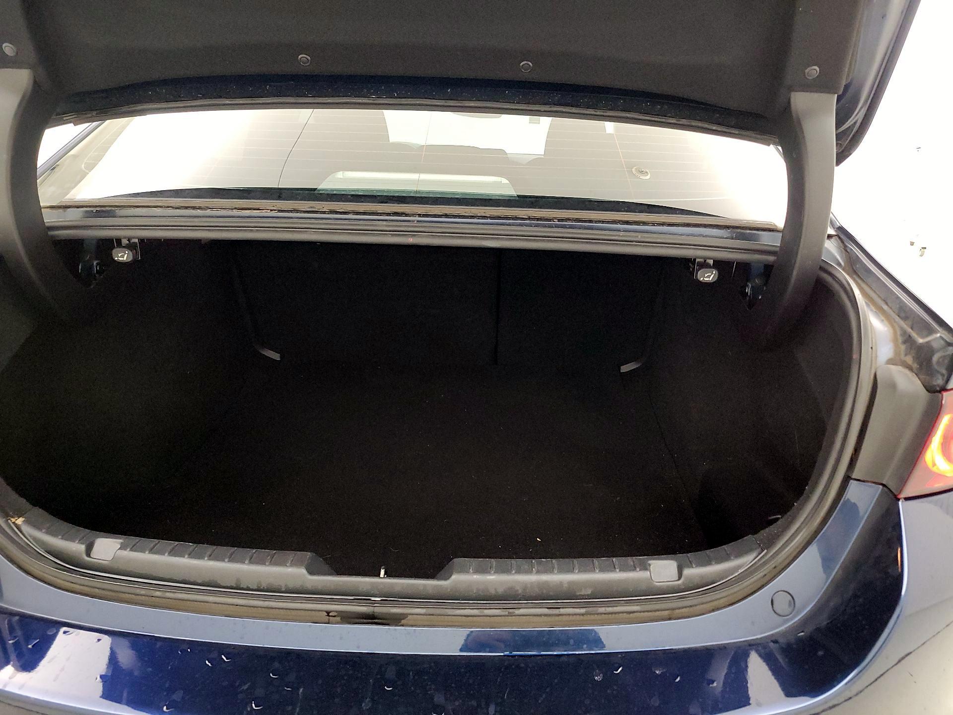 Thumbnail: 2022 Mazda Mazda3 - 20