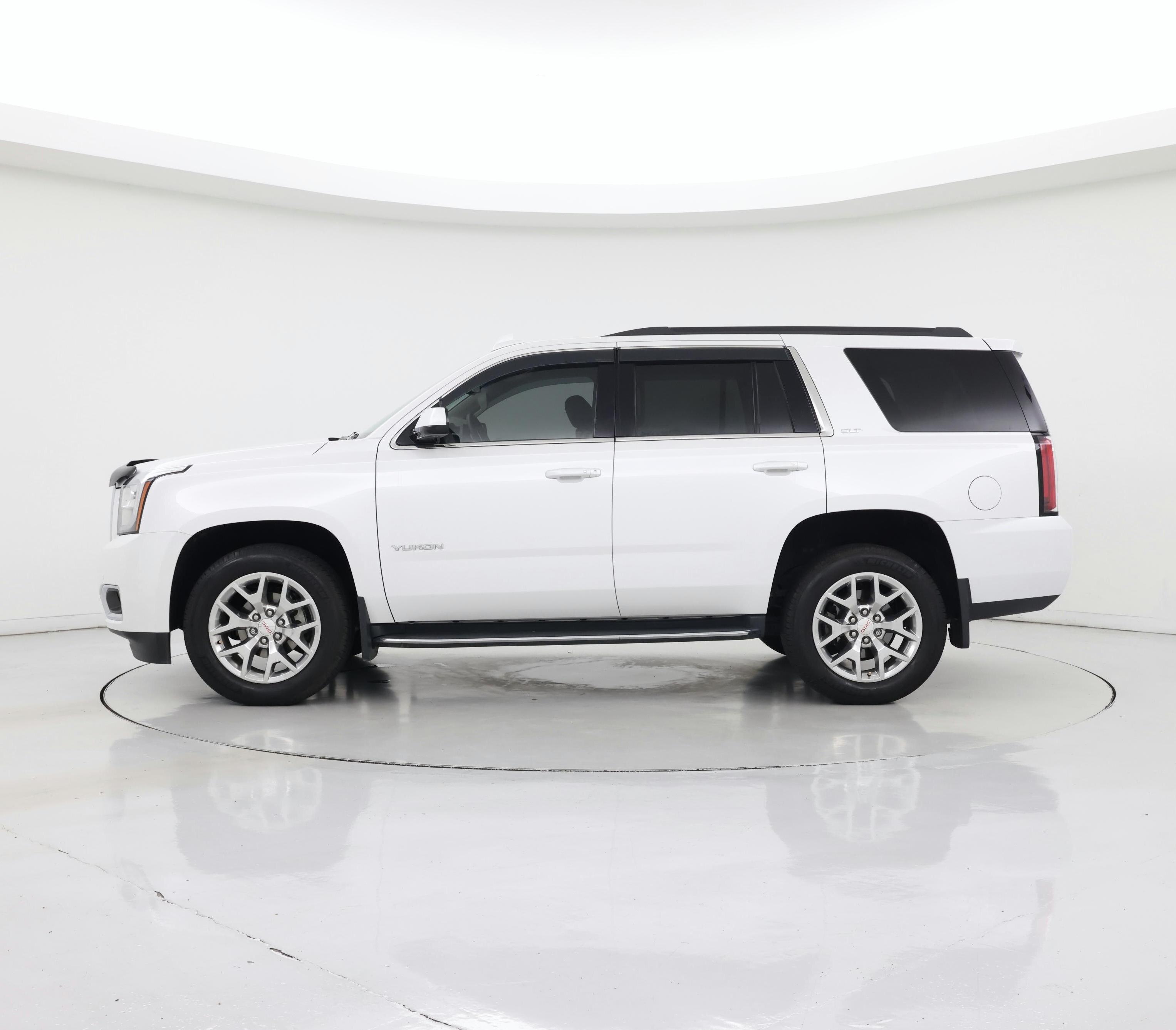 Thumbnail: 2016 GMC Yukon - 3