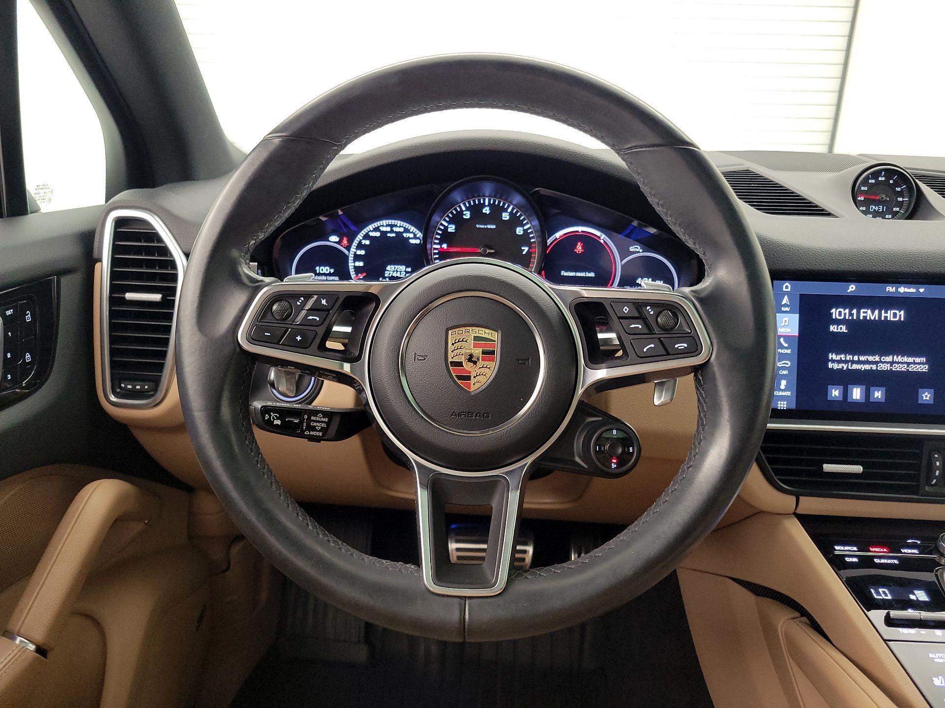 Thumbnail: 2020 Porsche Cayenne - 10