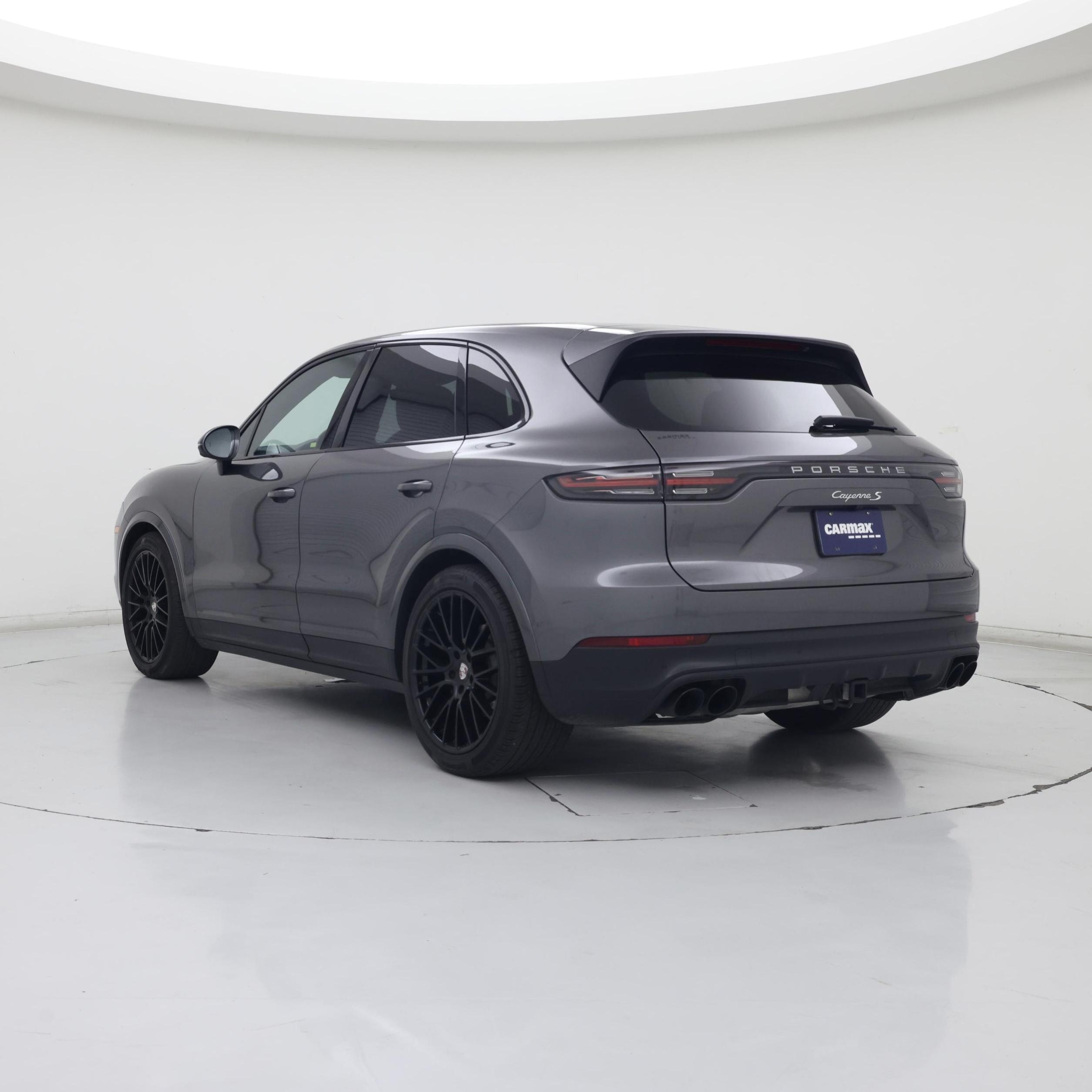Thumbnail: 2020 Porsche Cayenne - 2