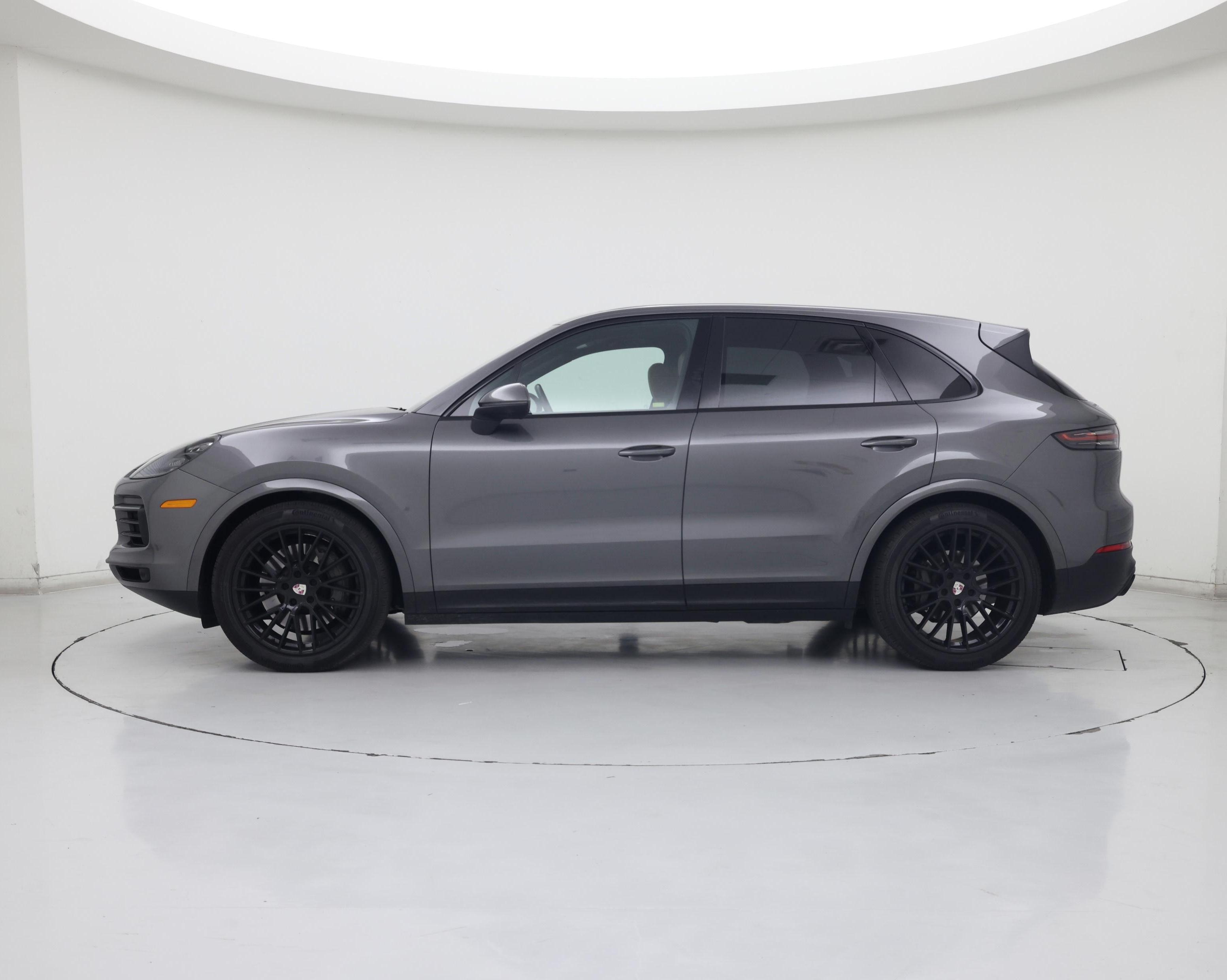 Thumbnail: 2020 Porsche Cayenne - 3