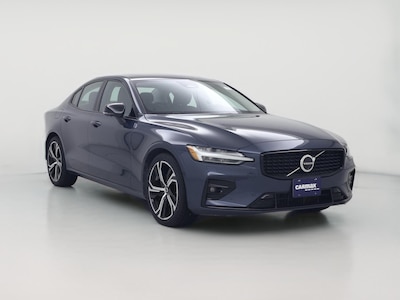 2024 Volvo S60 B5 Plus Dark Theme