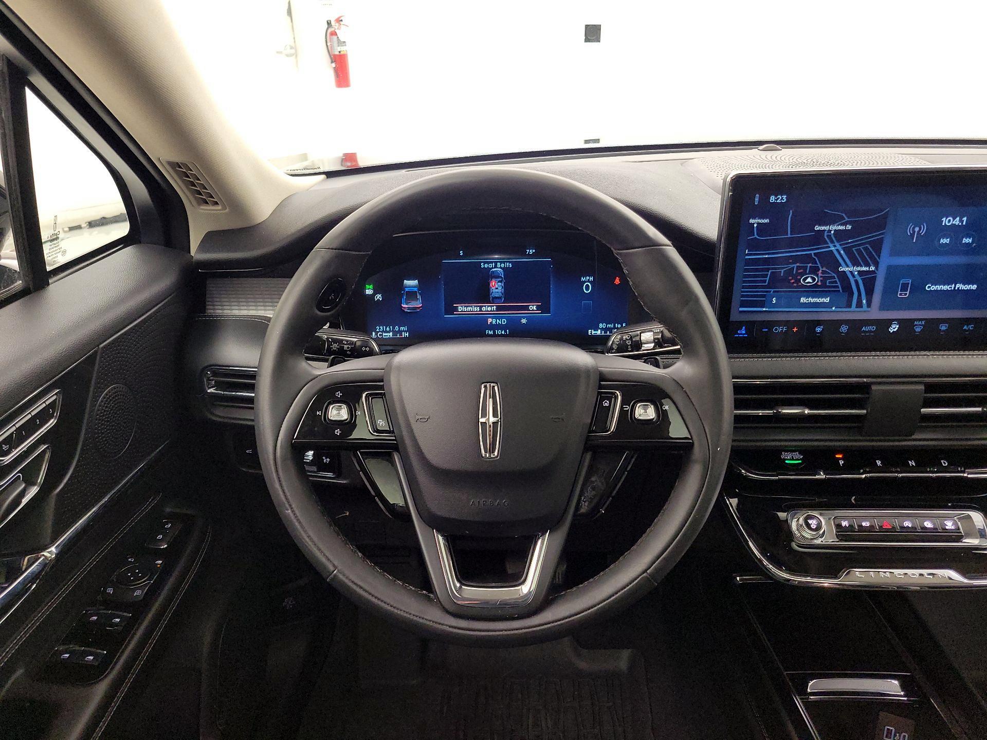 Thumbnail: 2023 Lincoln Corsair - 10