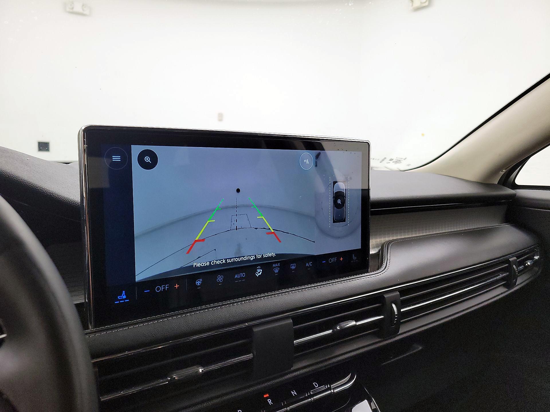 Thumbnail: 2023 Lincoln Corsair - 15