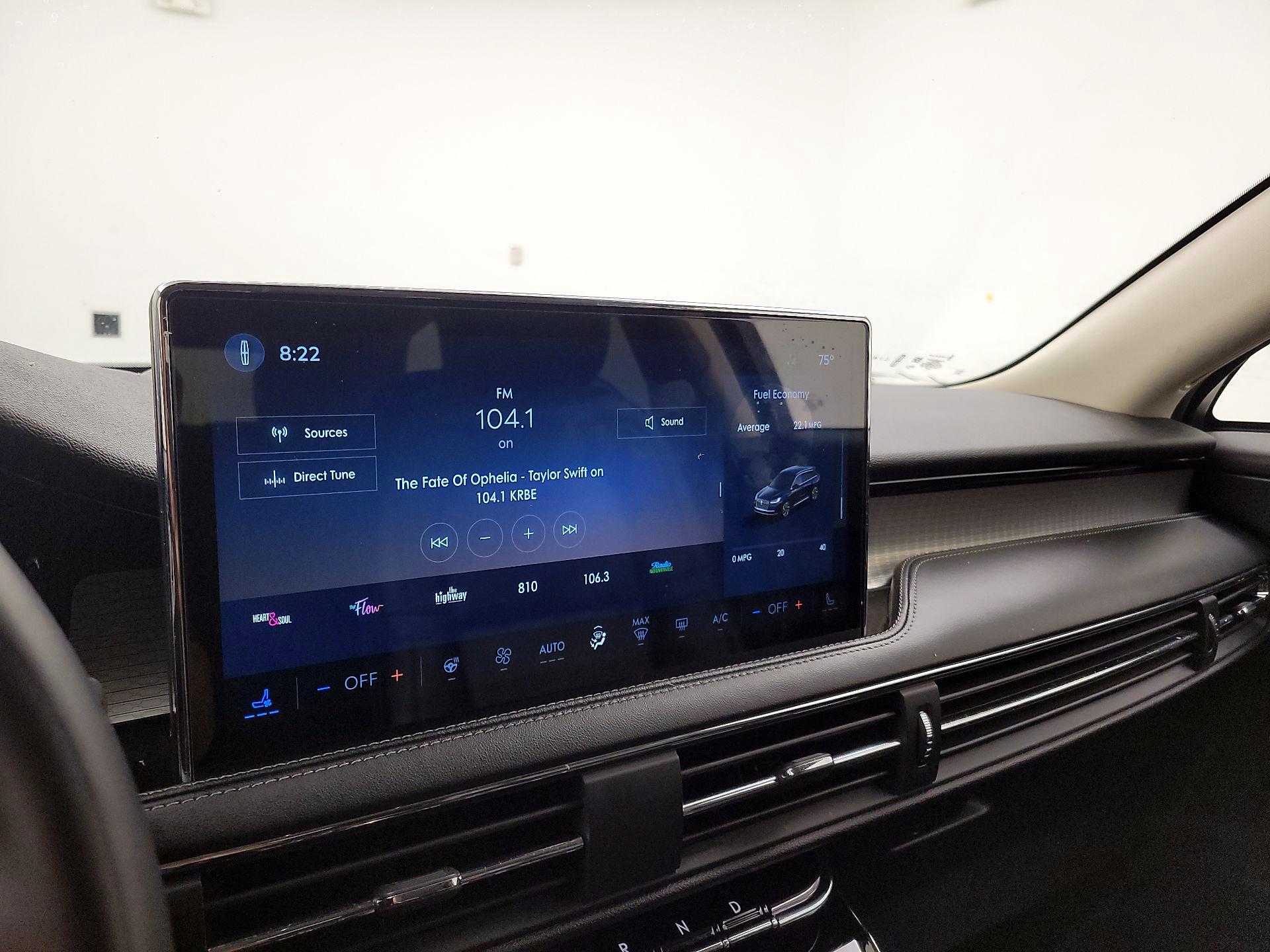 Thumbnail: 2023 Lincoln Corsair - 16