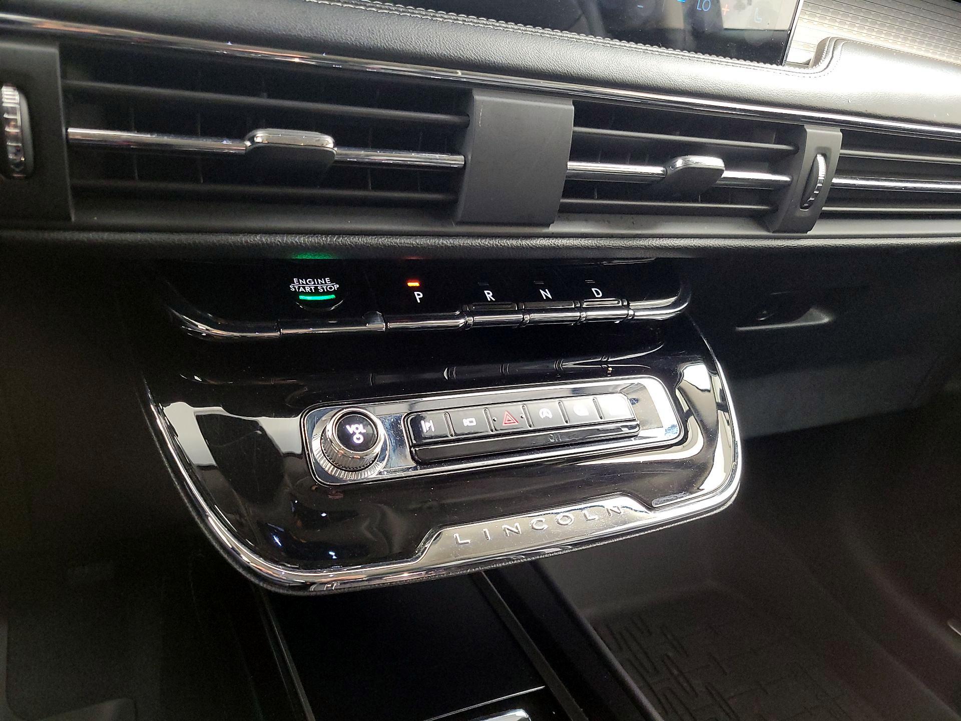 Thumbnail: 2023 Lincoln Corsair - 18