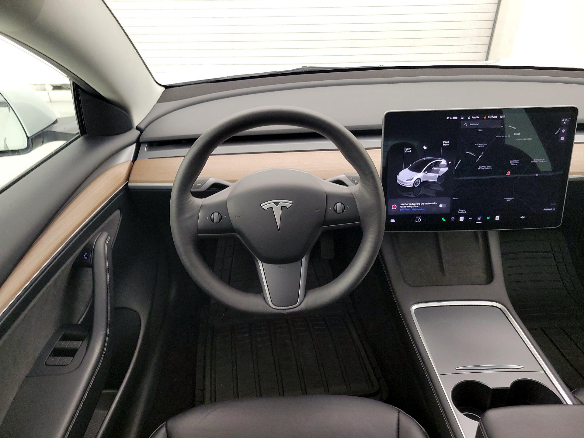 Thumbnail: 2023 Tesla Model 3 - 10