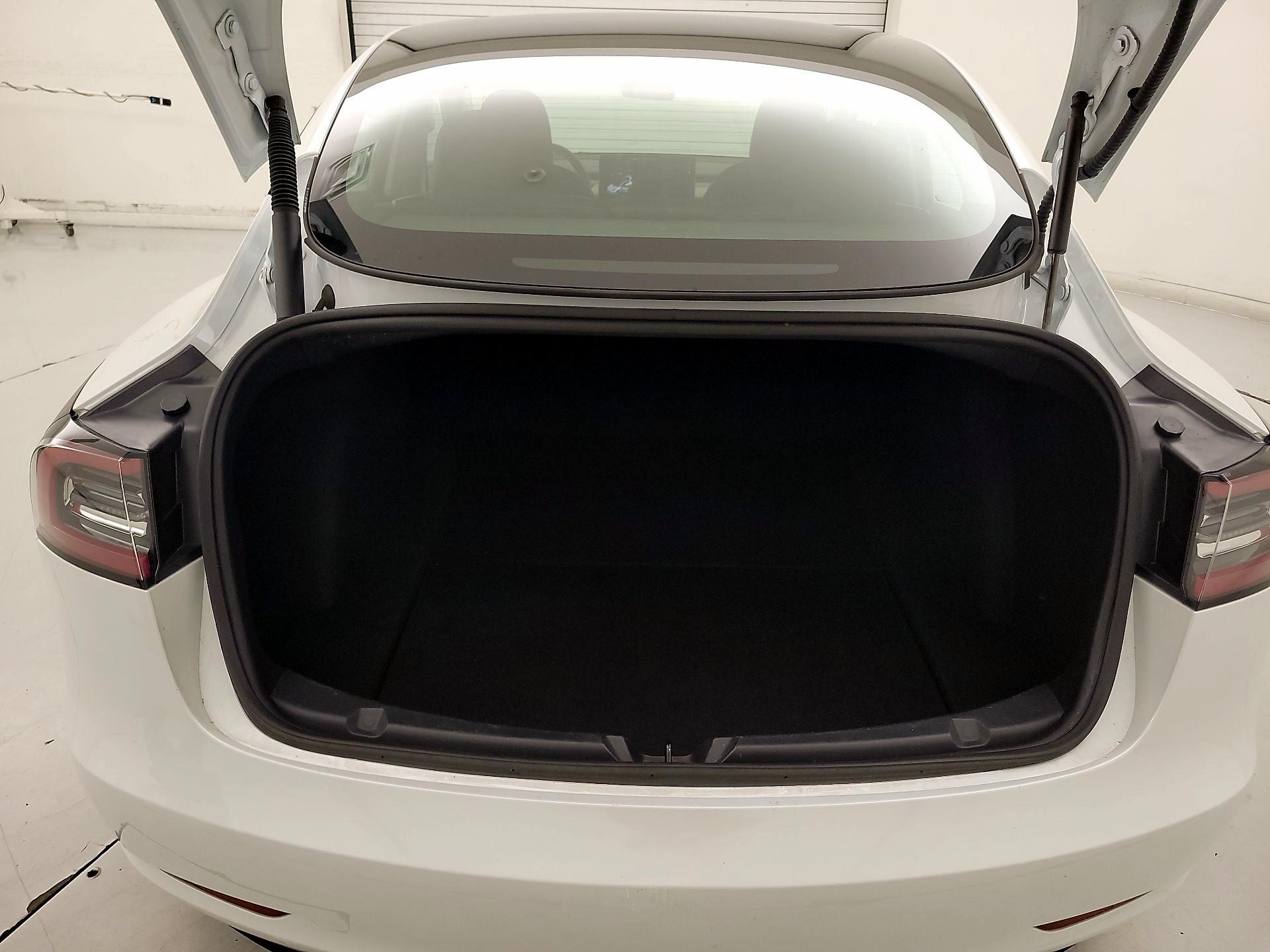 Thumbnail: 2023 Tesla Model 3 - 20