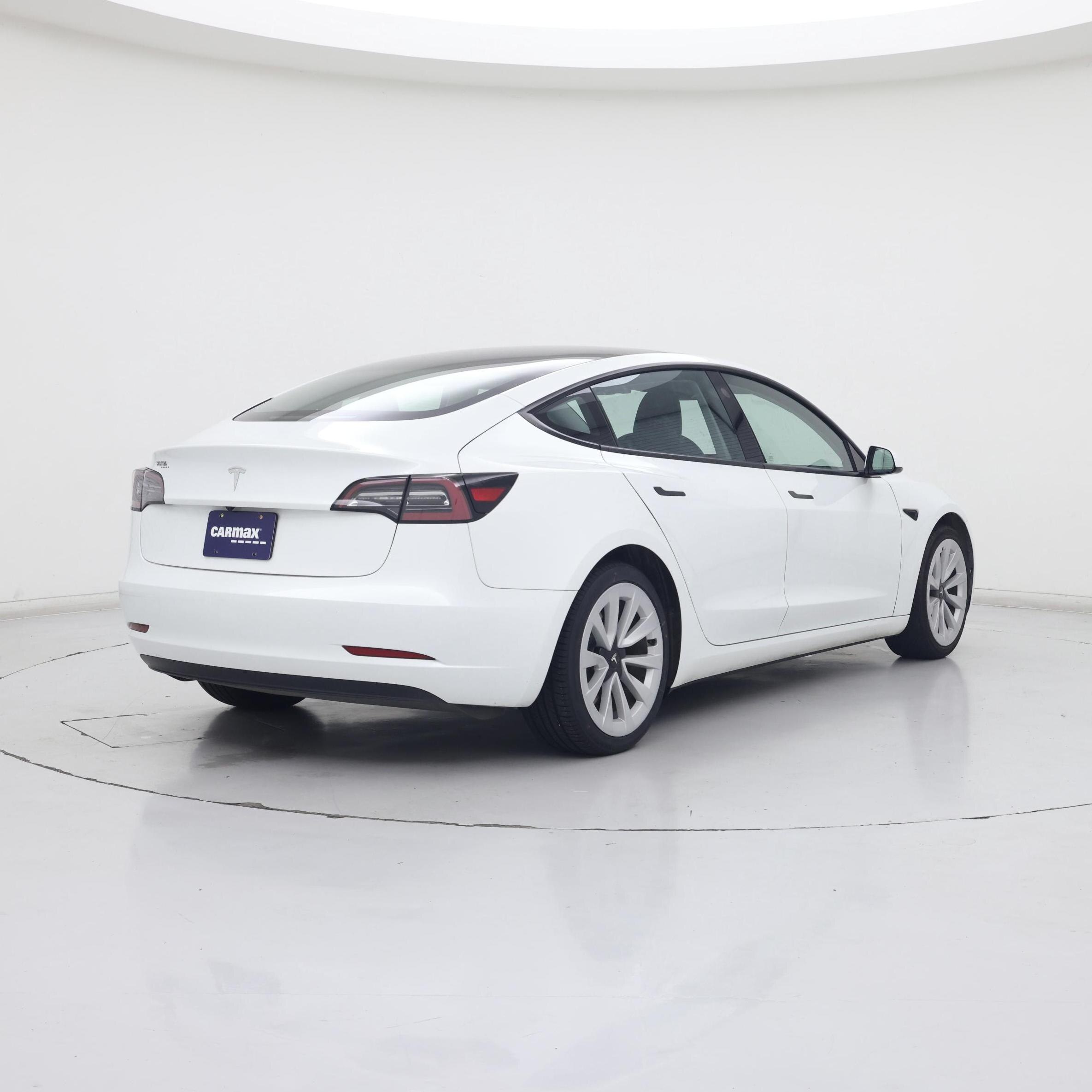 Thumbnail: 2023 Tesla Model 3 - 8