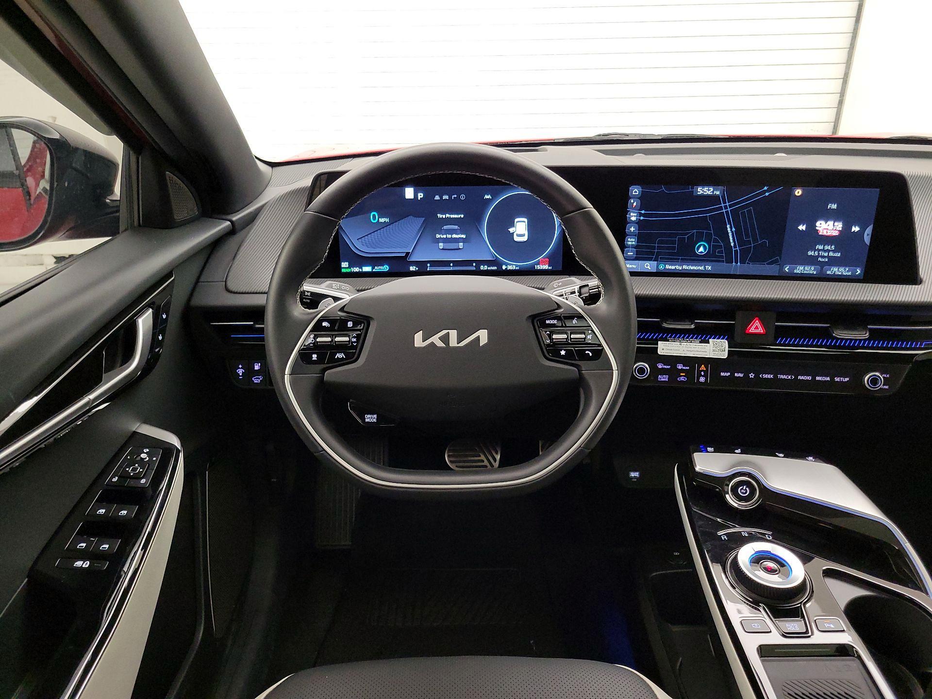 Thumbnail: 2023 Kia EV6 - 10