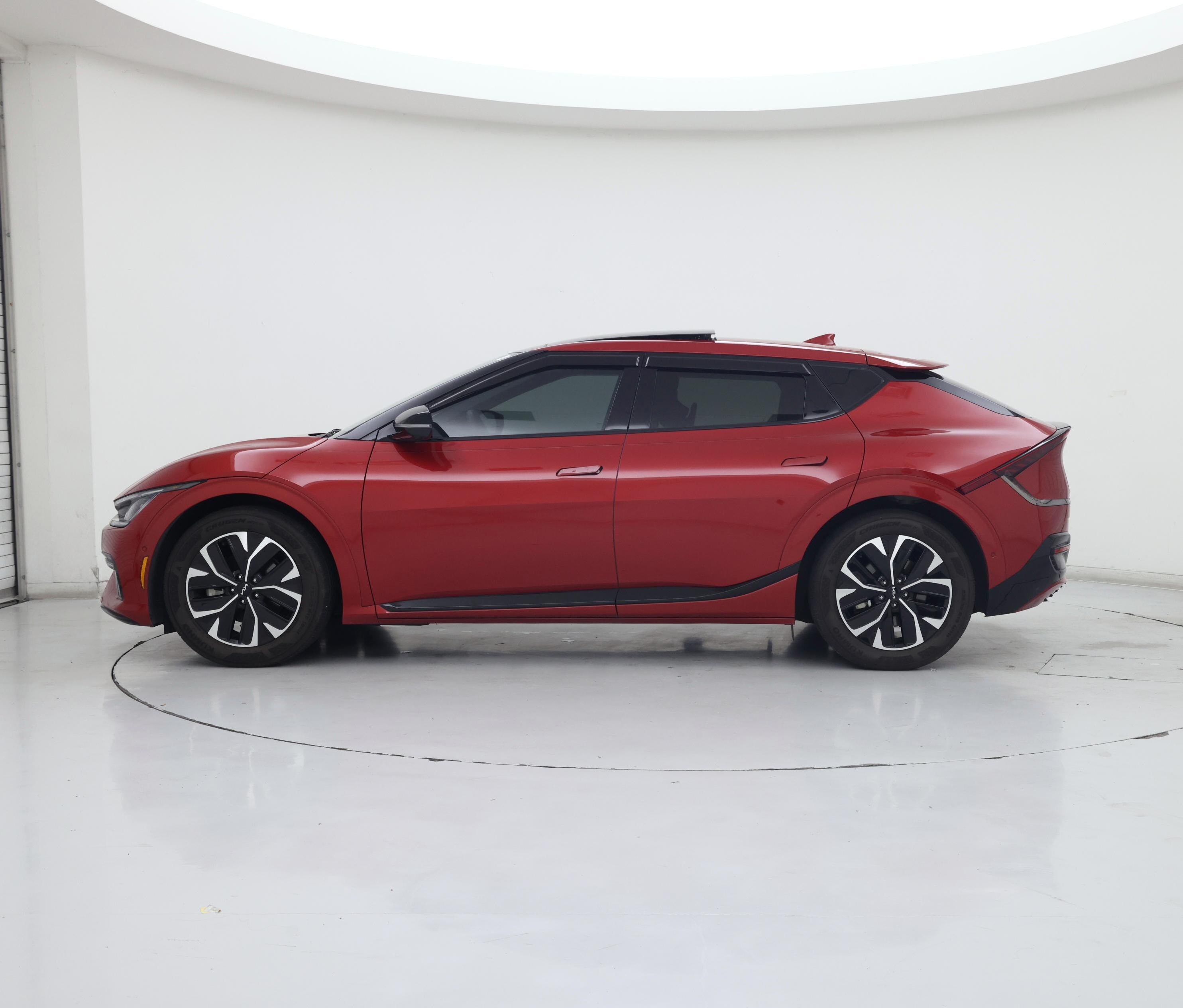 Thumbnail: 2023 Kia EV6 - 3