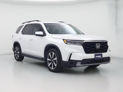 White 2025 Honda Pilot Touring