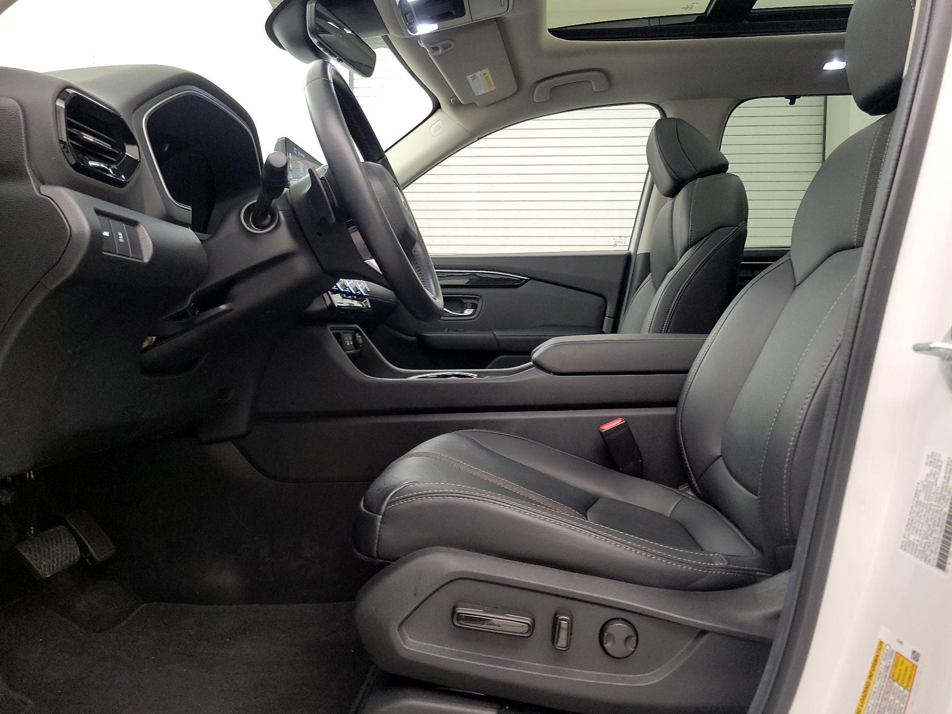 Thumbnail: 2025 Honda Pilot - 11