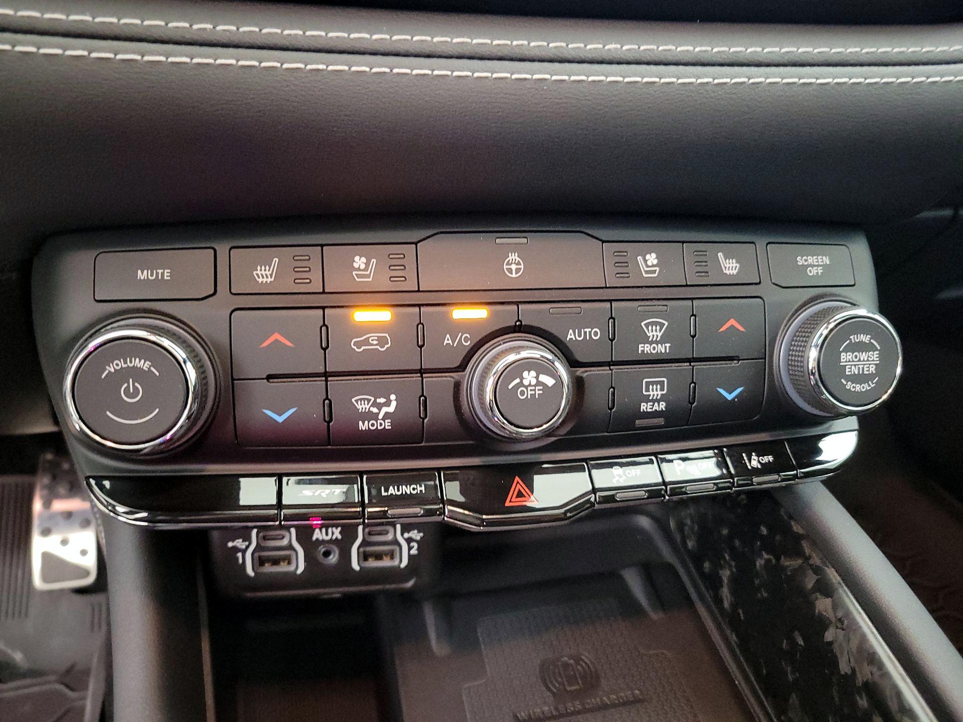 Thumbnail: 2024 Dodge Durango - 17