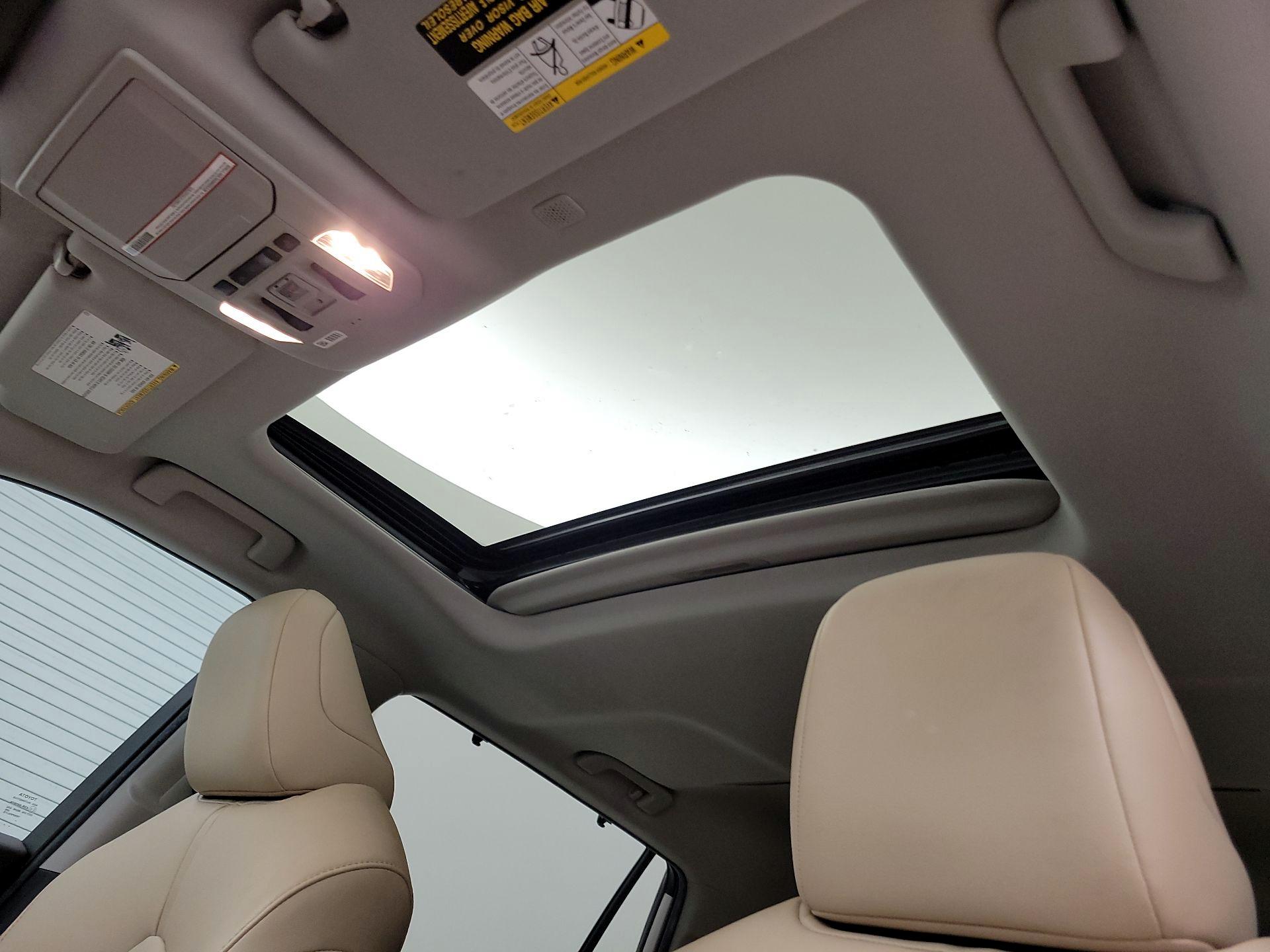 Thumbnail: 2021 Toyota Highlander - 19