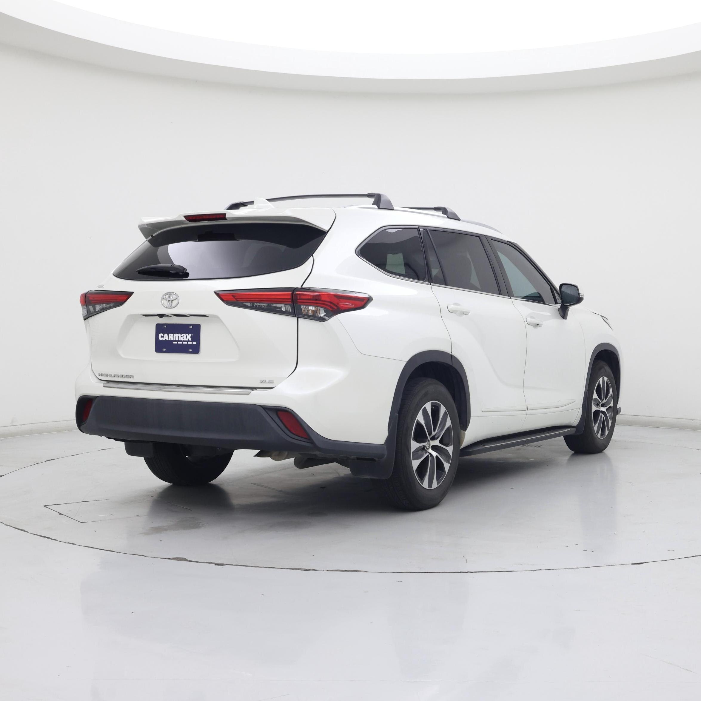 Thumbnail: 2021 Toyota Highlander - 8