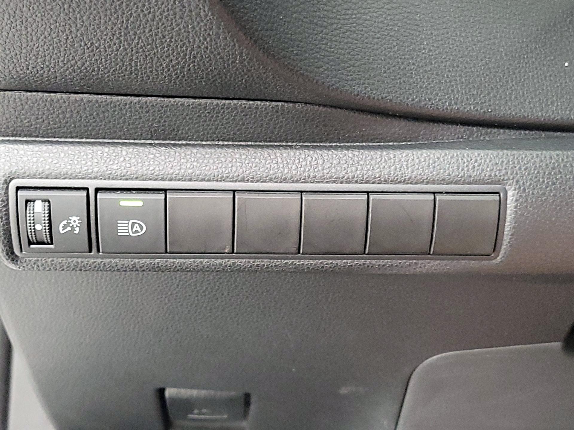 Thumbnail: 2022 Toyota Corolla - 13