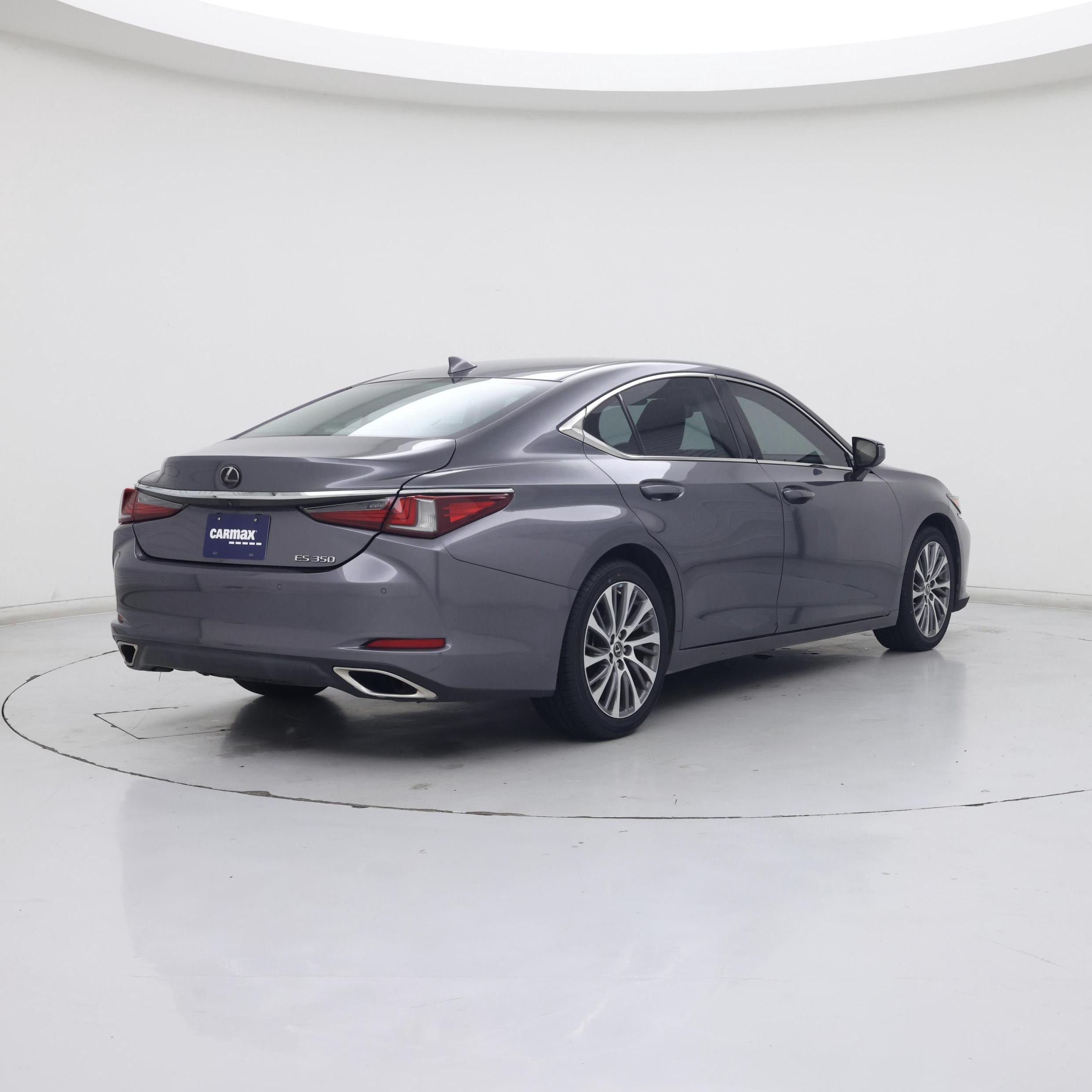 Thumbnail: 2019 Lexus ES - 8