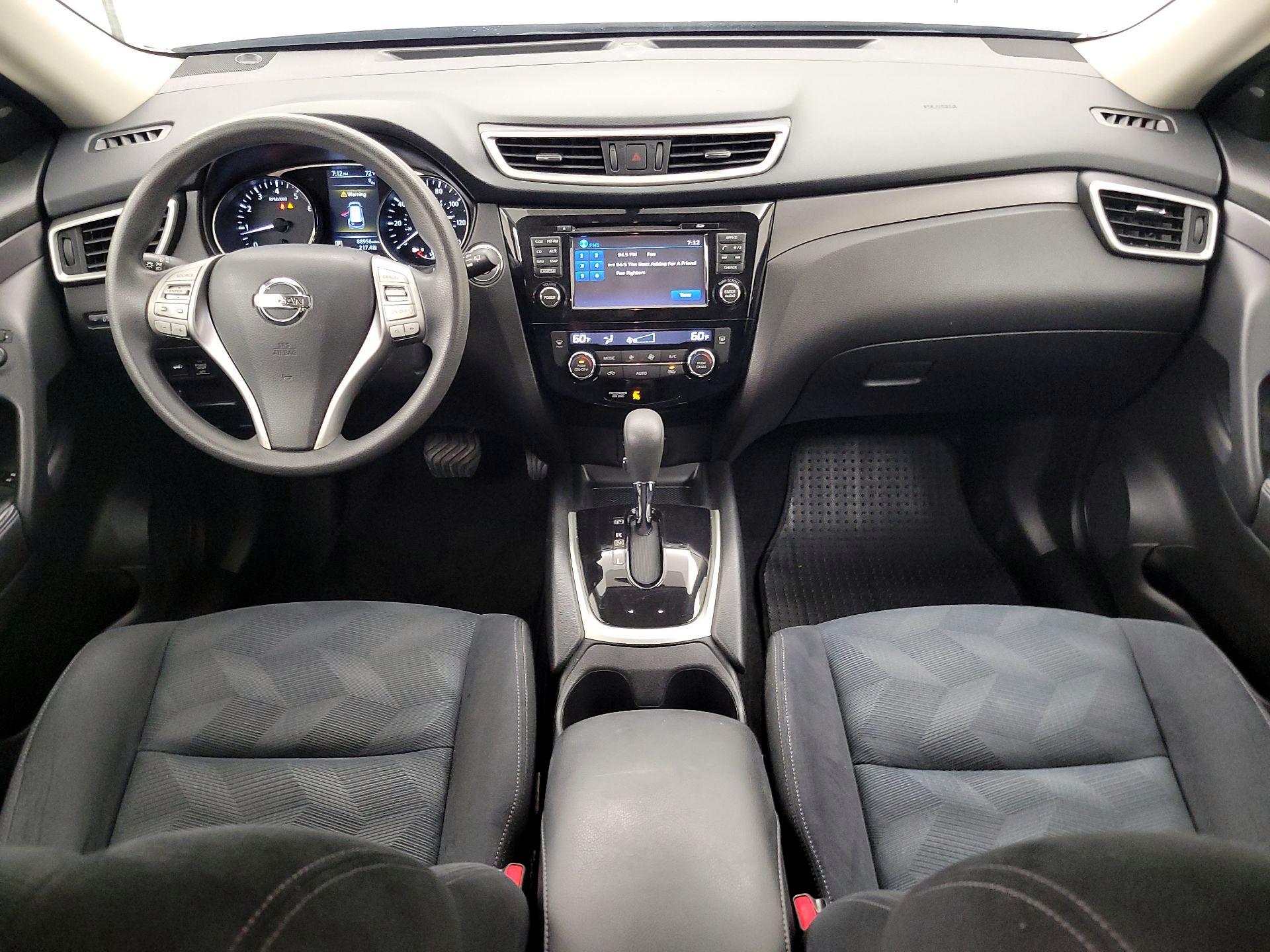 Thumbnail: 2016 Nissan Rogue - 9