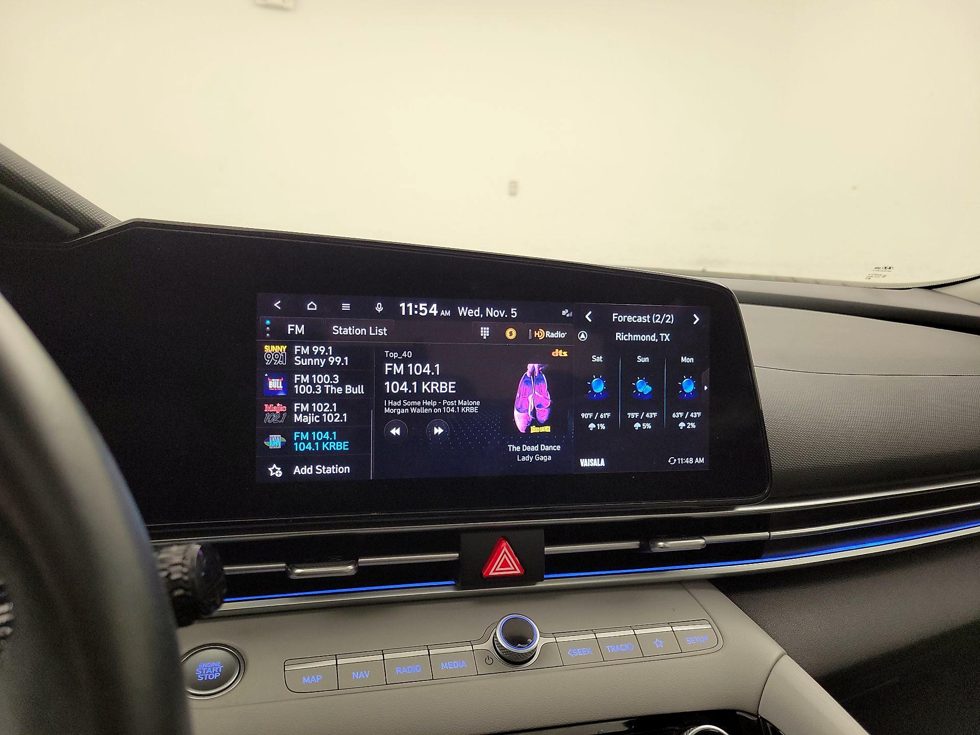 Thumbnail: 2023 Hyundai Elantra - 16