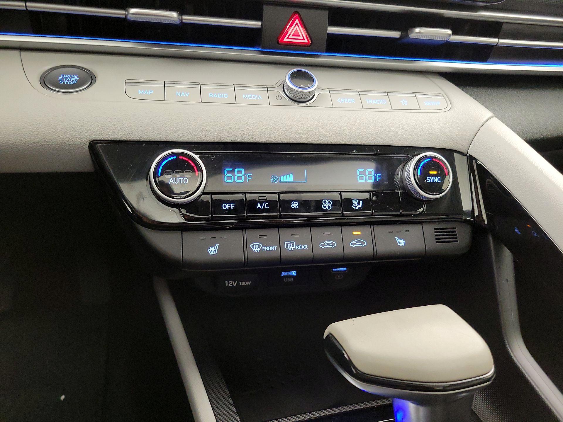 Thumbnail: 2023 Hyundai Elantra - 17