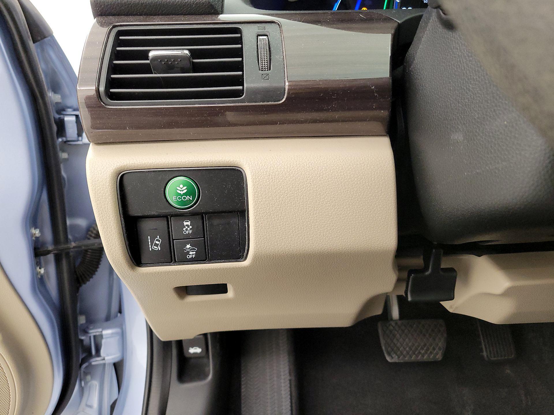 Thumbnail: 2017 Honda Accord - 13