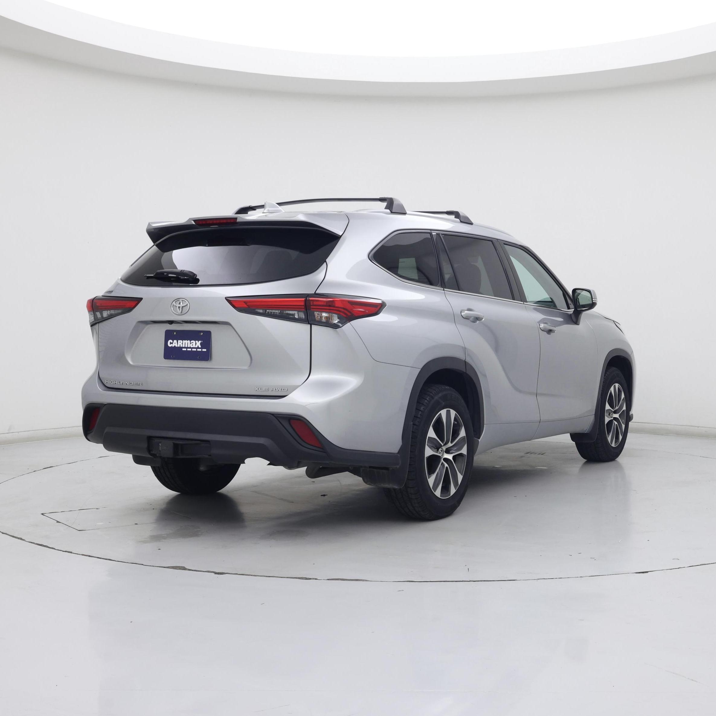 Thumbnail: 2022 Toyota Highlander - 8